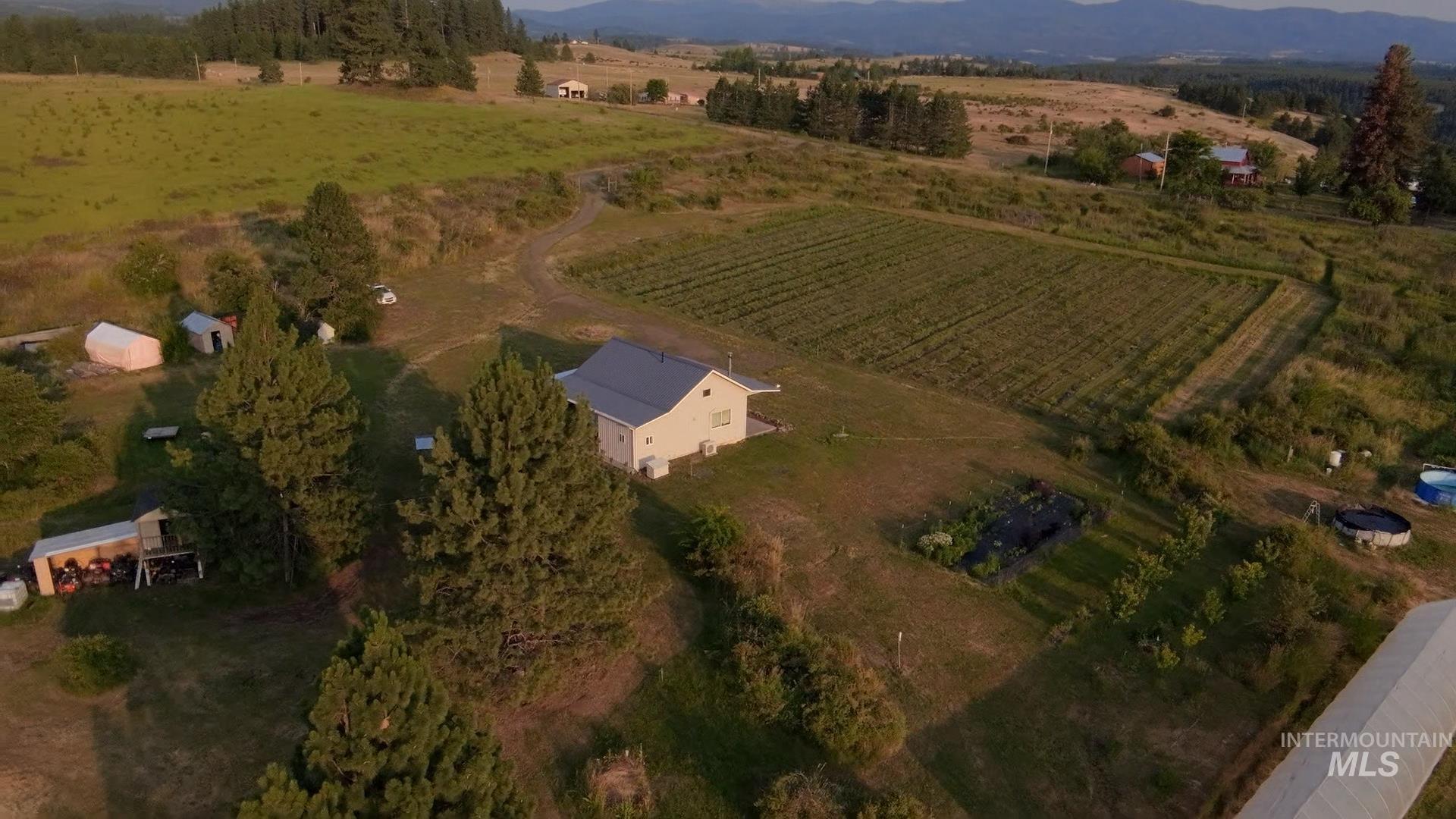 110 Abiding Way Property Photo 48