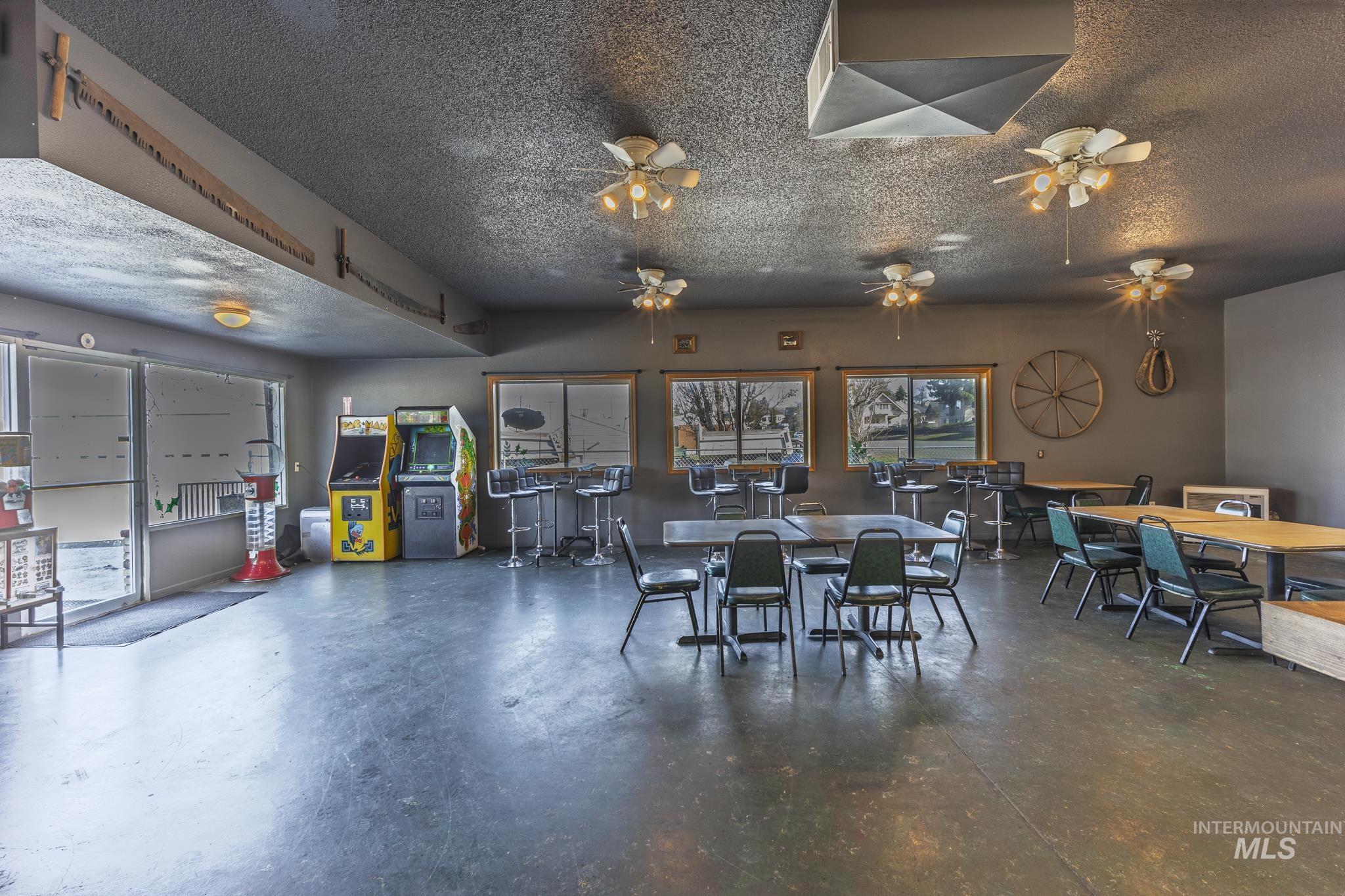 603 N Front Street - The Hangout Property Photo 18