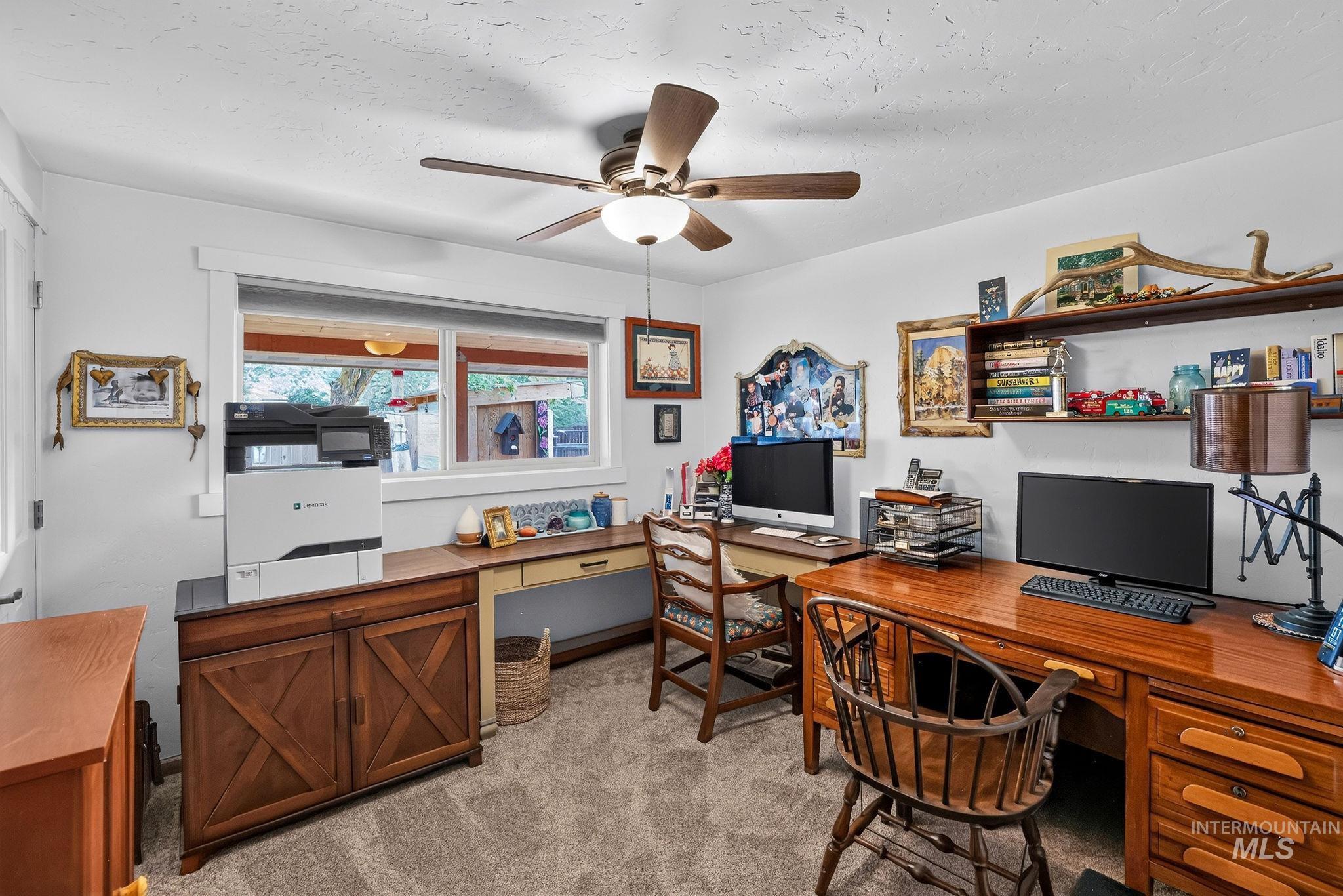 205 1/2 N Galena Property Photo 19