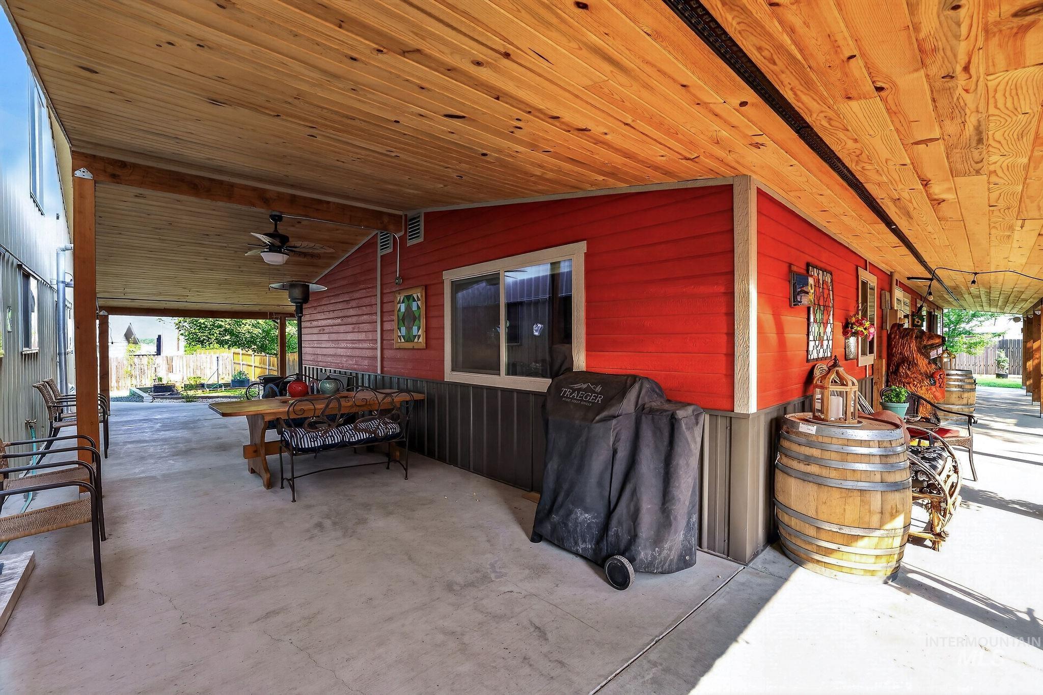 205 1/2 N Galena Property Photo 33