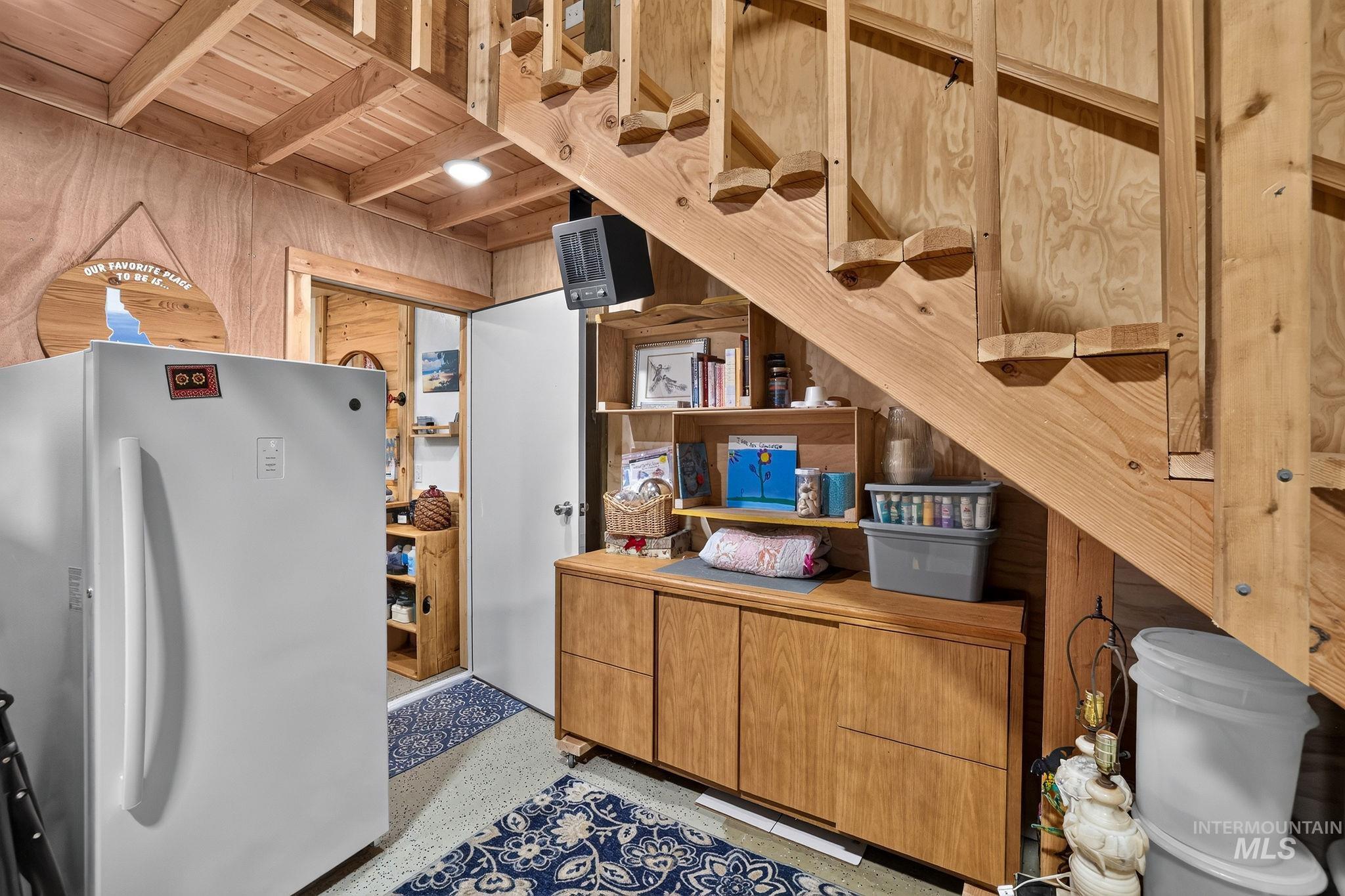 205 1/2 N Galena Property Photo 42