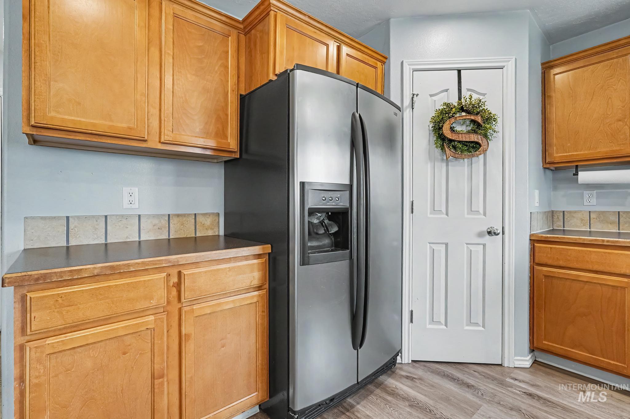 18334 Admiral Way Property Photo 16
