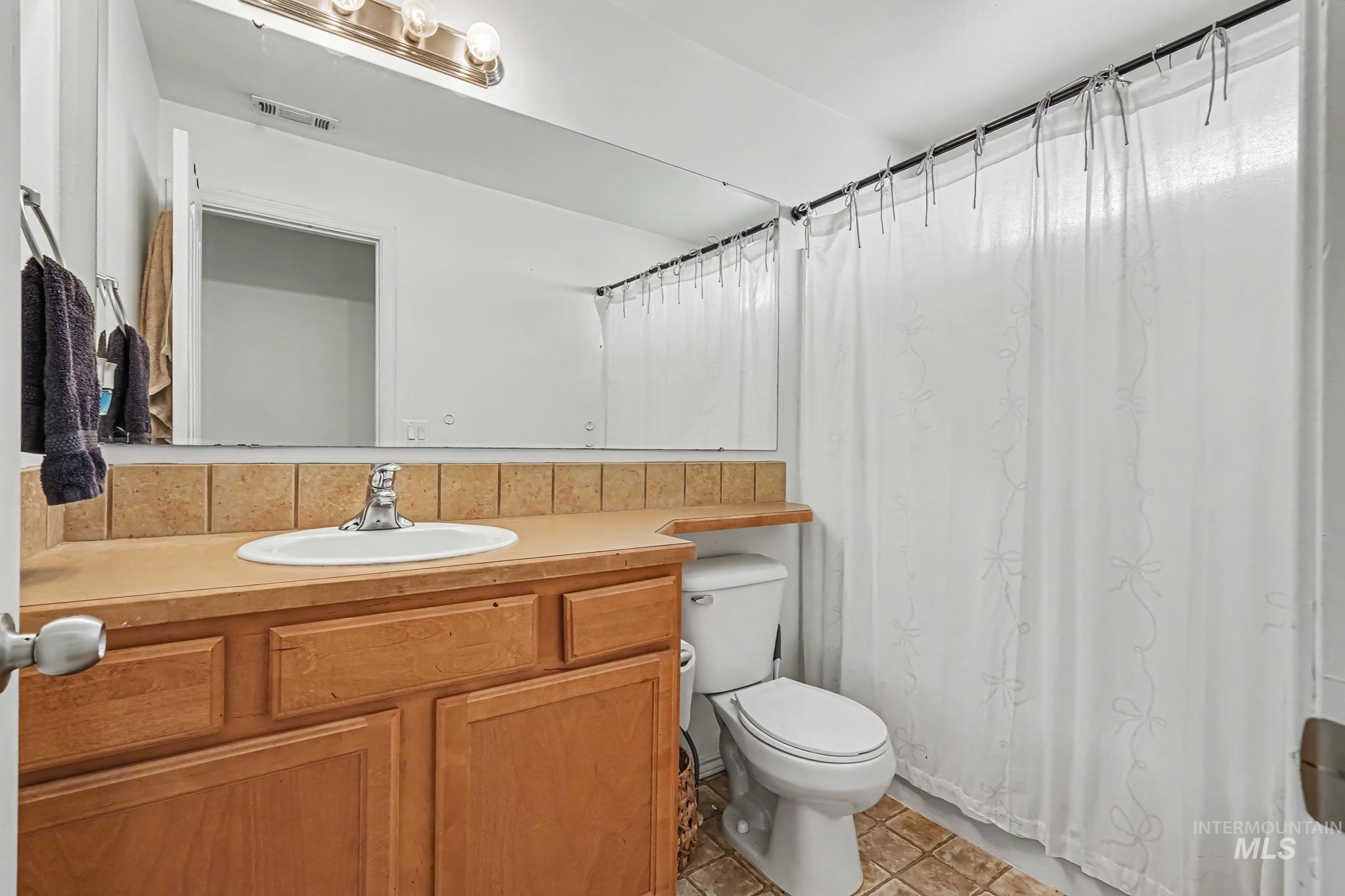 18334 Admiral Way Property Photo 19