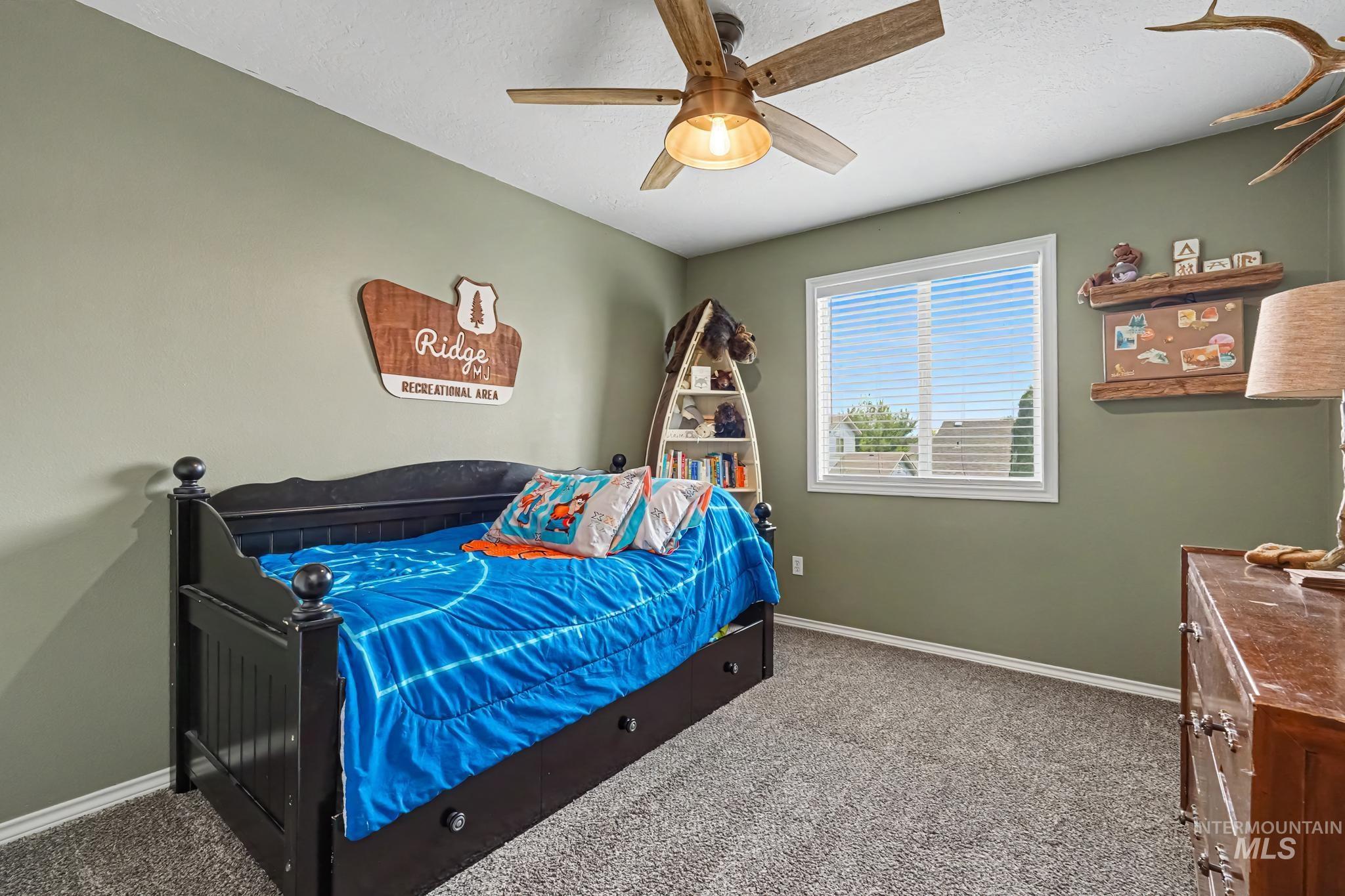 18334 Admiral Way Property Photo 20