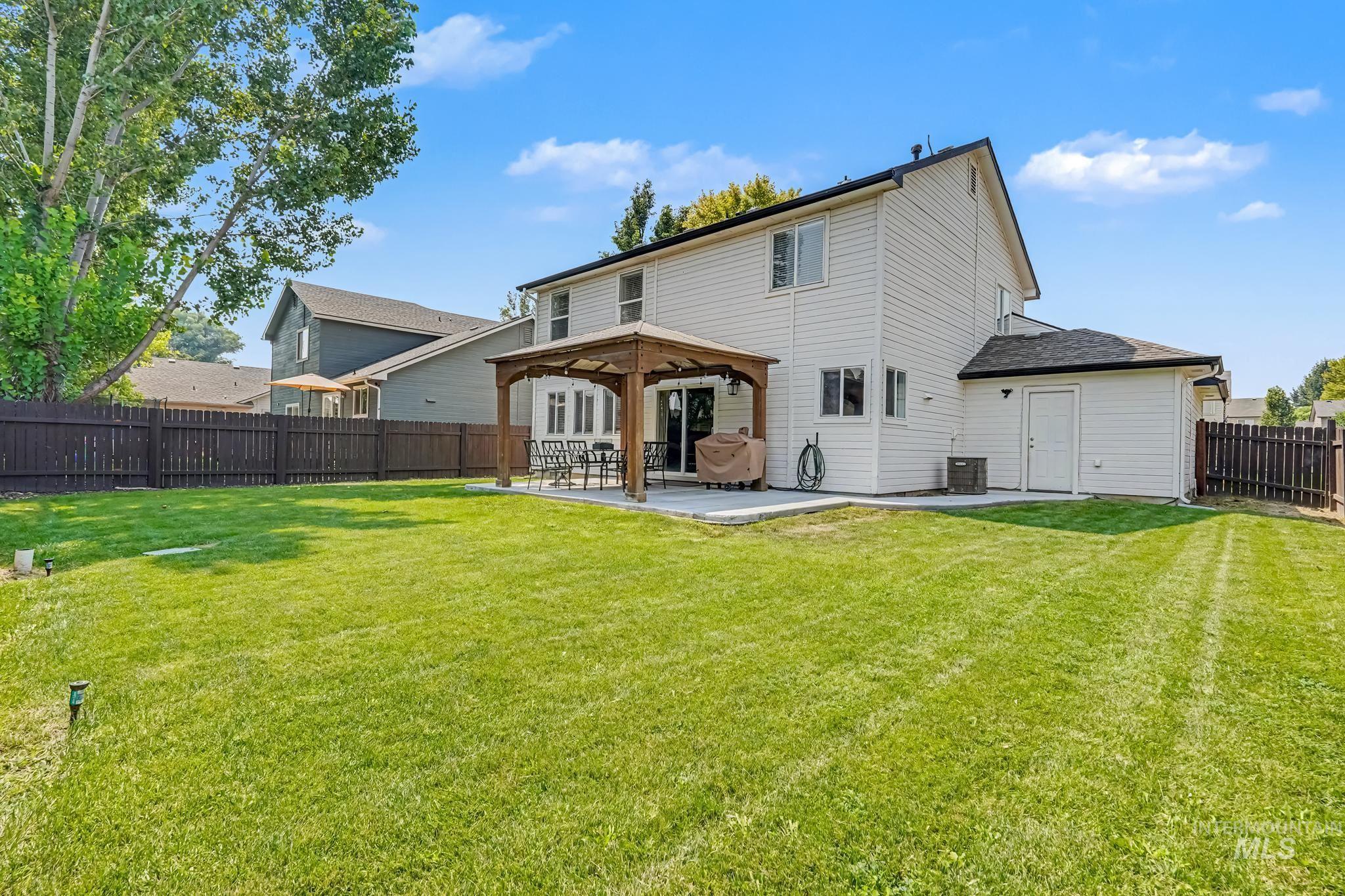18334 Admiral Way Property Photo 31