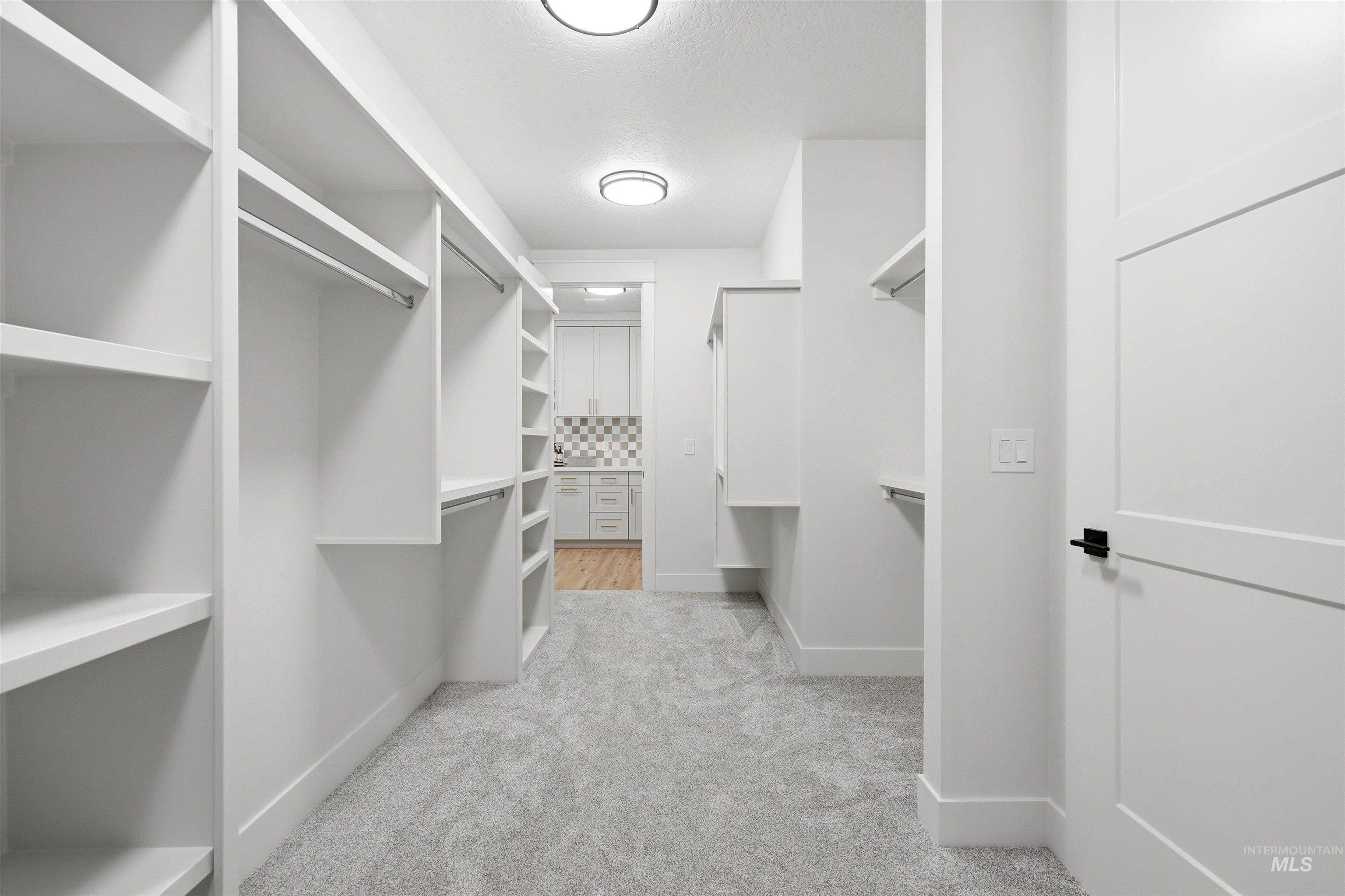 536 Founder Ave Property Photo 30