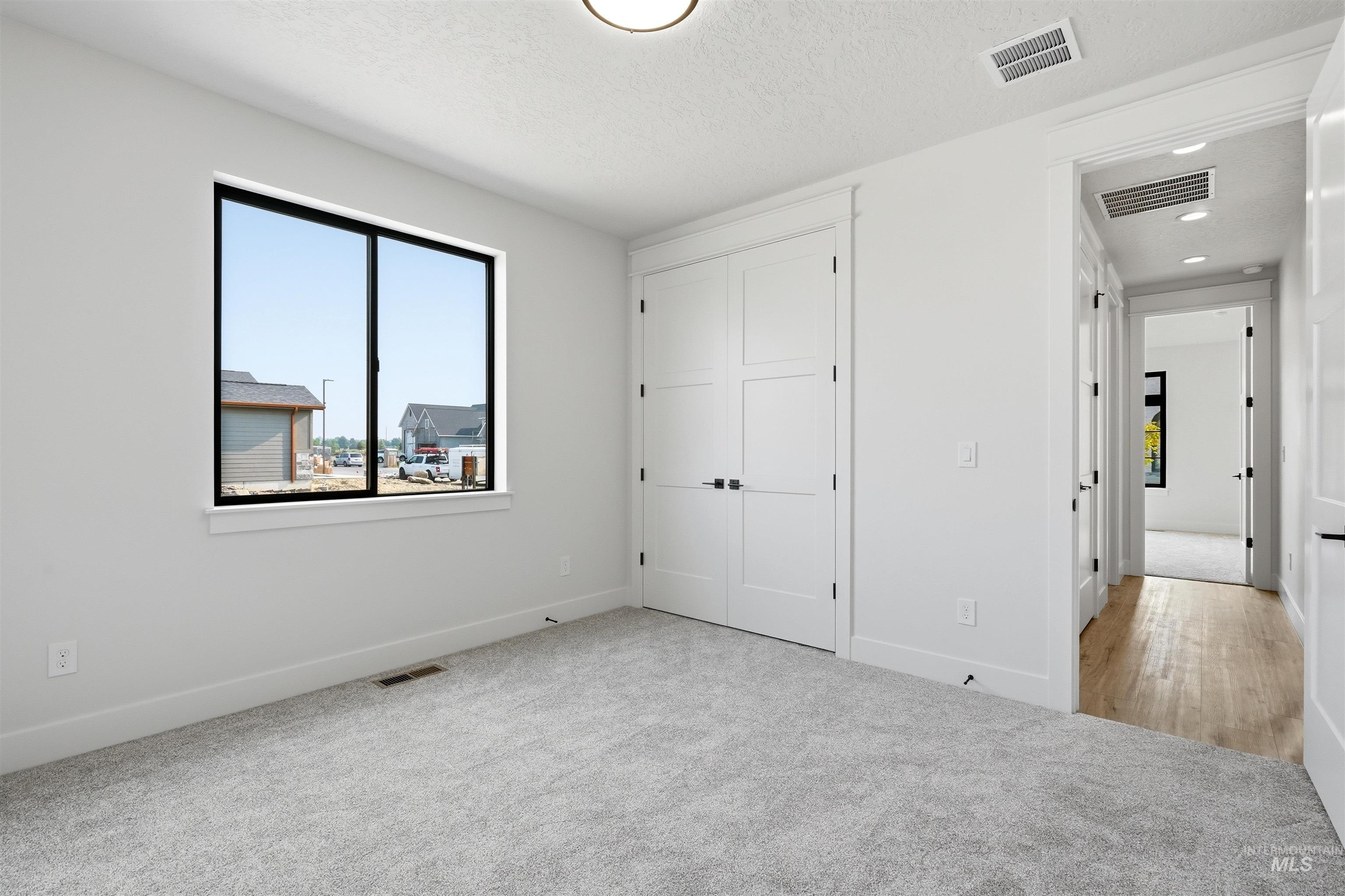 536 Founder Ave Property Photo 39