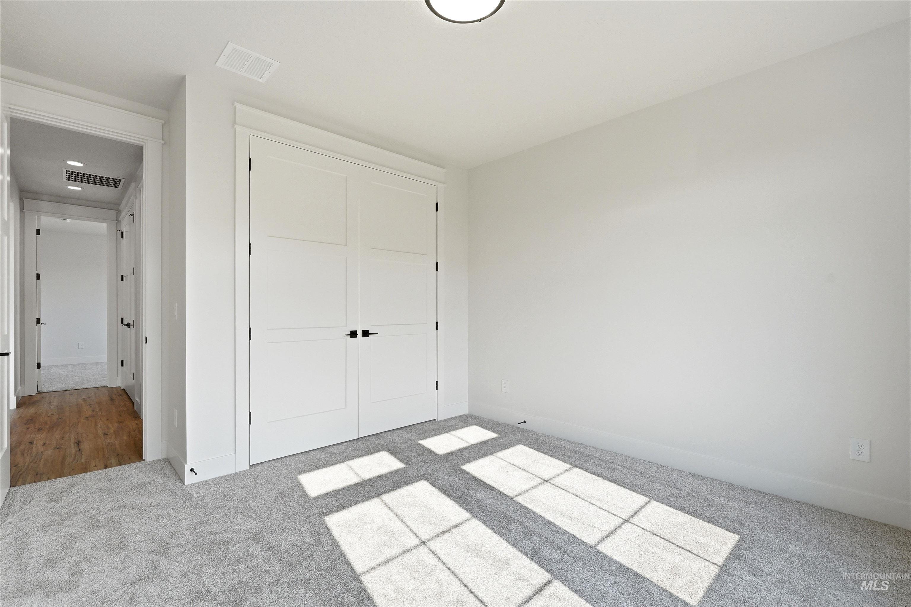 536 Founder Ave Property Photo 43