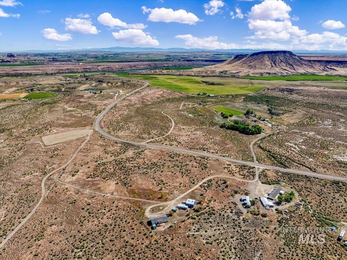 18663 Highway 78 Property Photo 4