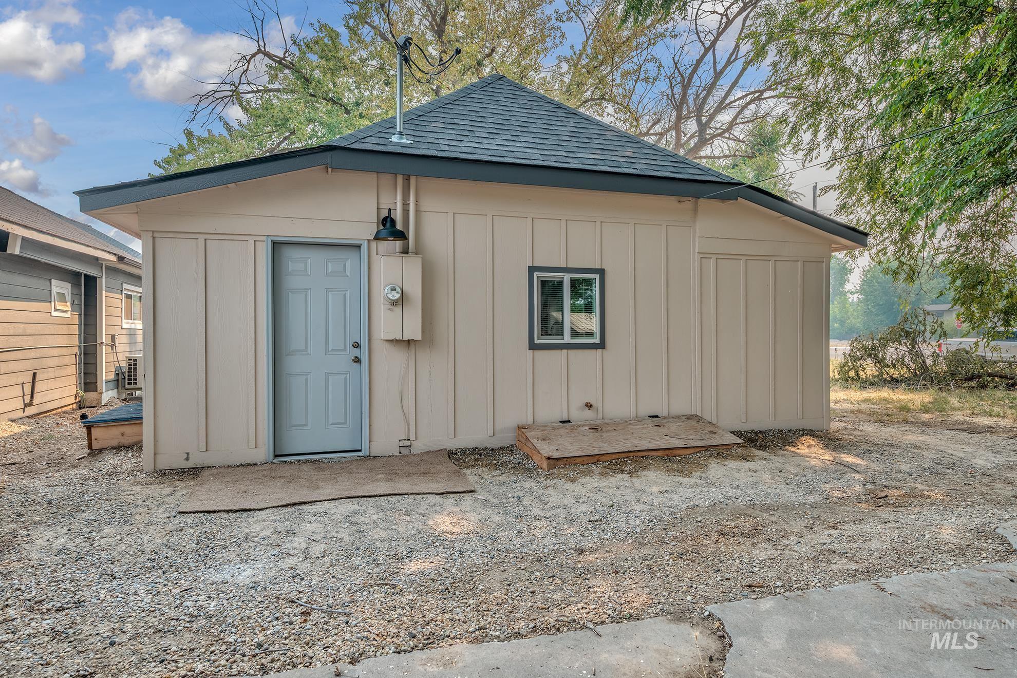 1401 3rd Avenue S. Property Photo 22