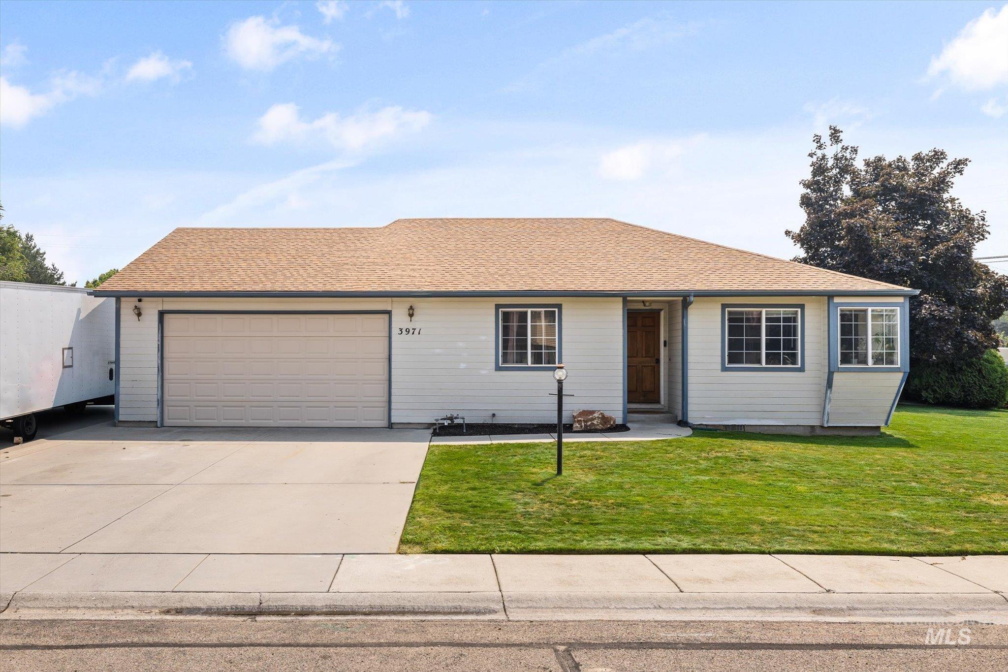3971 W Sugar Creek Dr Property Photo 2