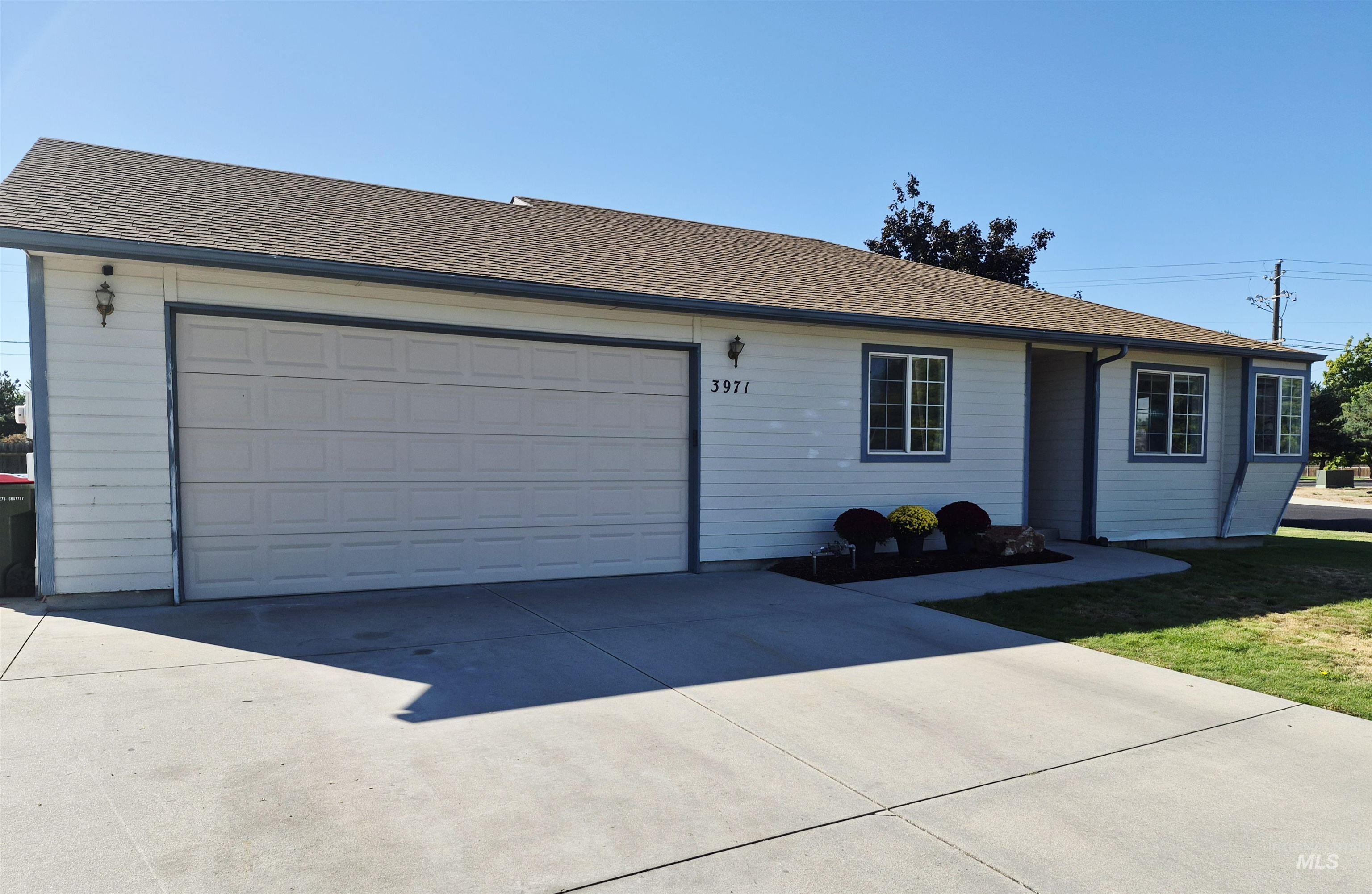 3971 W Sugar Creek Dr Property Photo 2