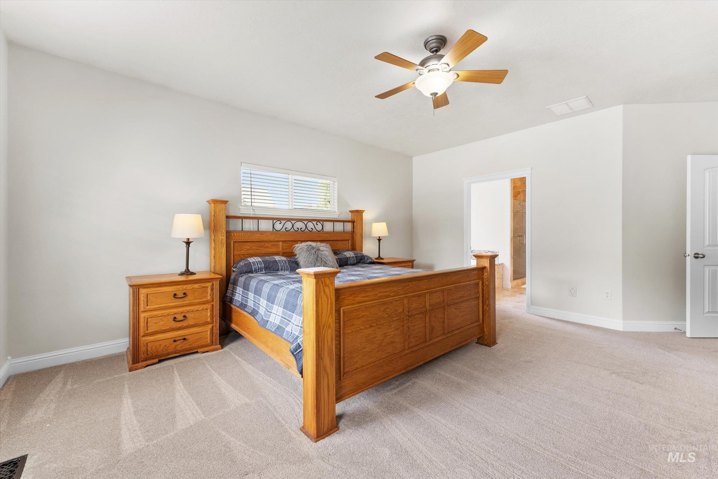 8987 New Castle Dr Property Photo 31