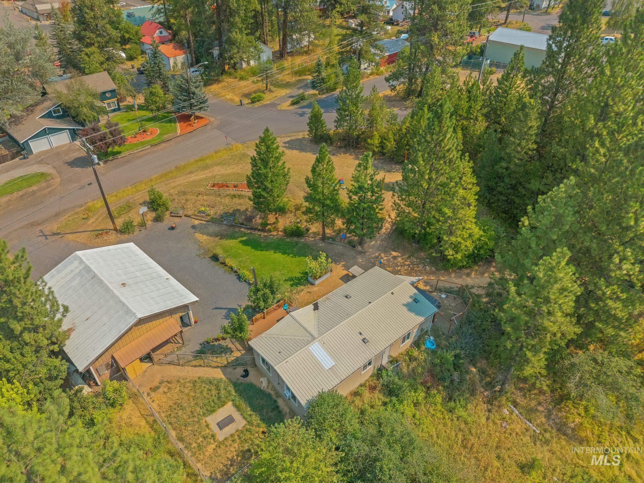 304 1st Ave Property Photo 46