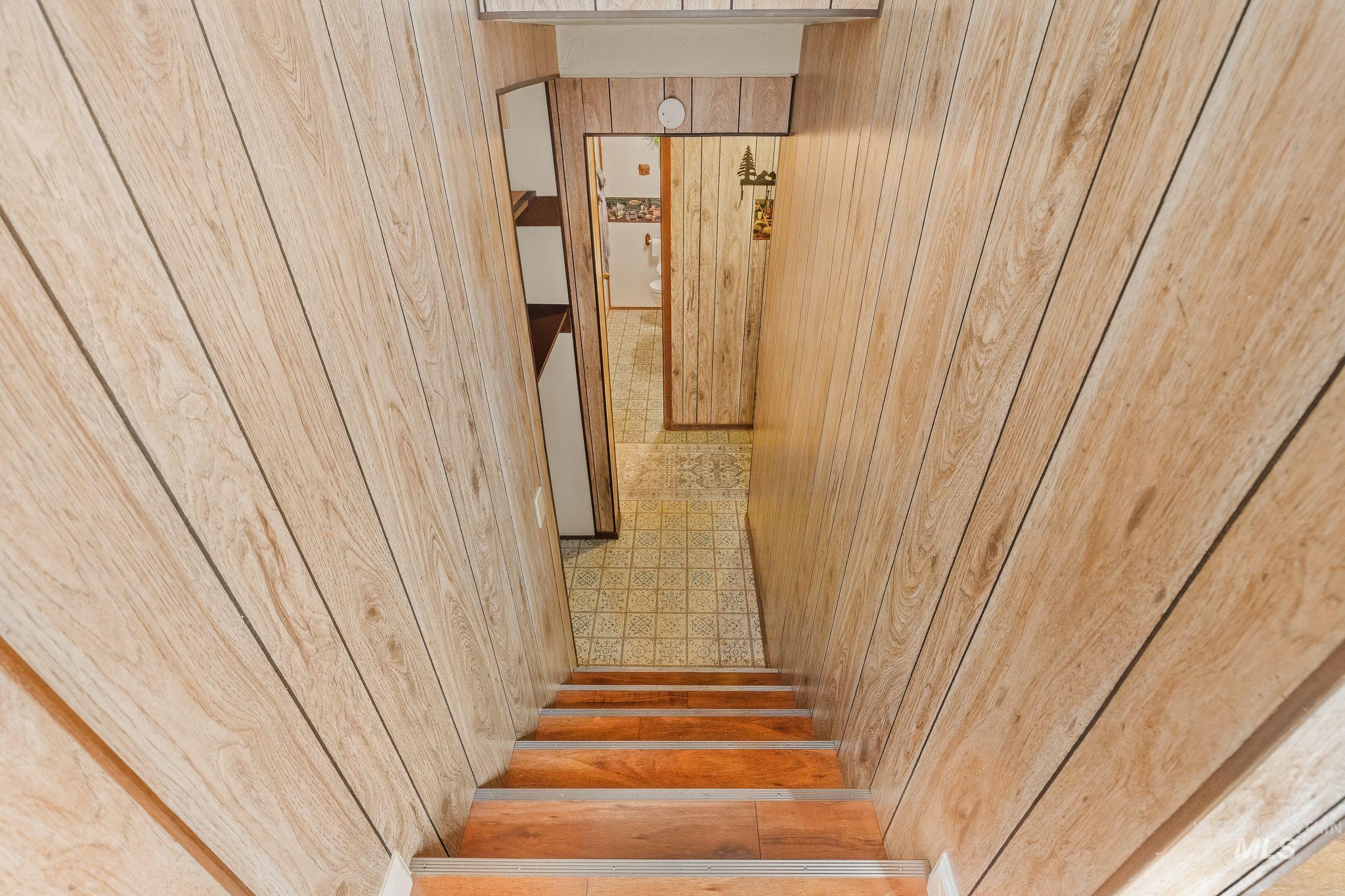 321 Monica St Property Photo 23