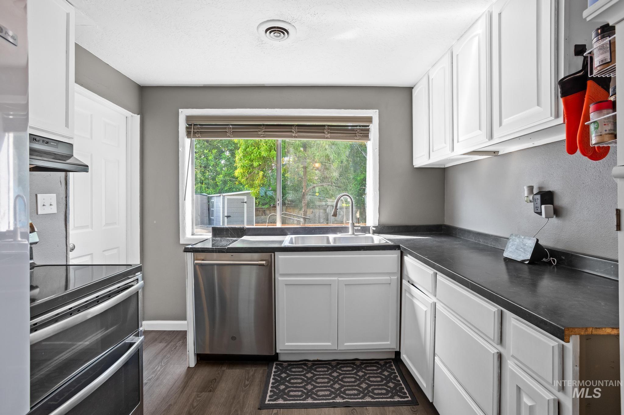 321 W Boise St. Property Photo 6