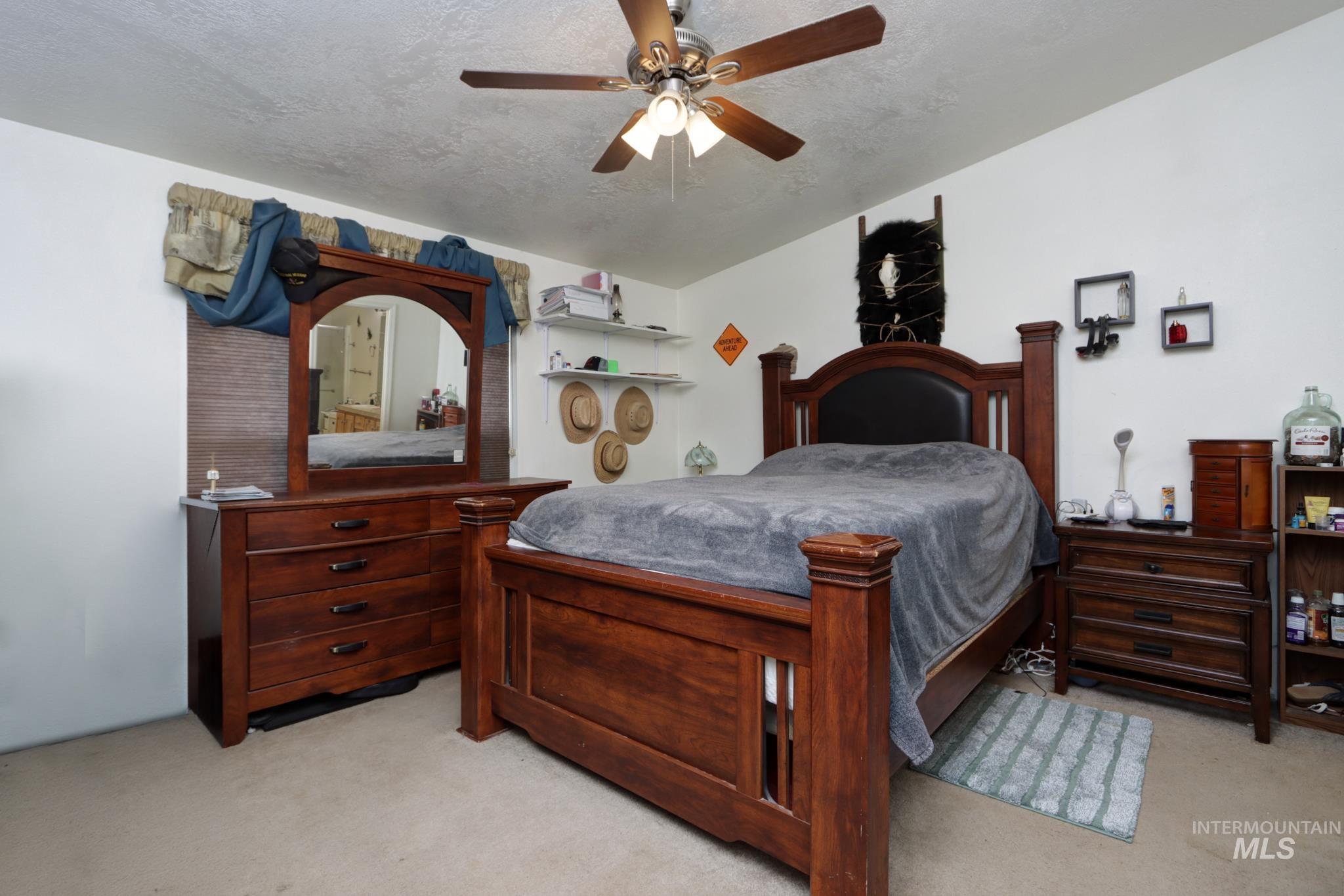 1583 Dustin Dr Property Photo 15