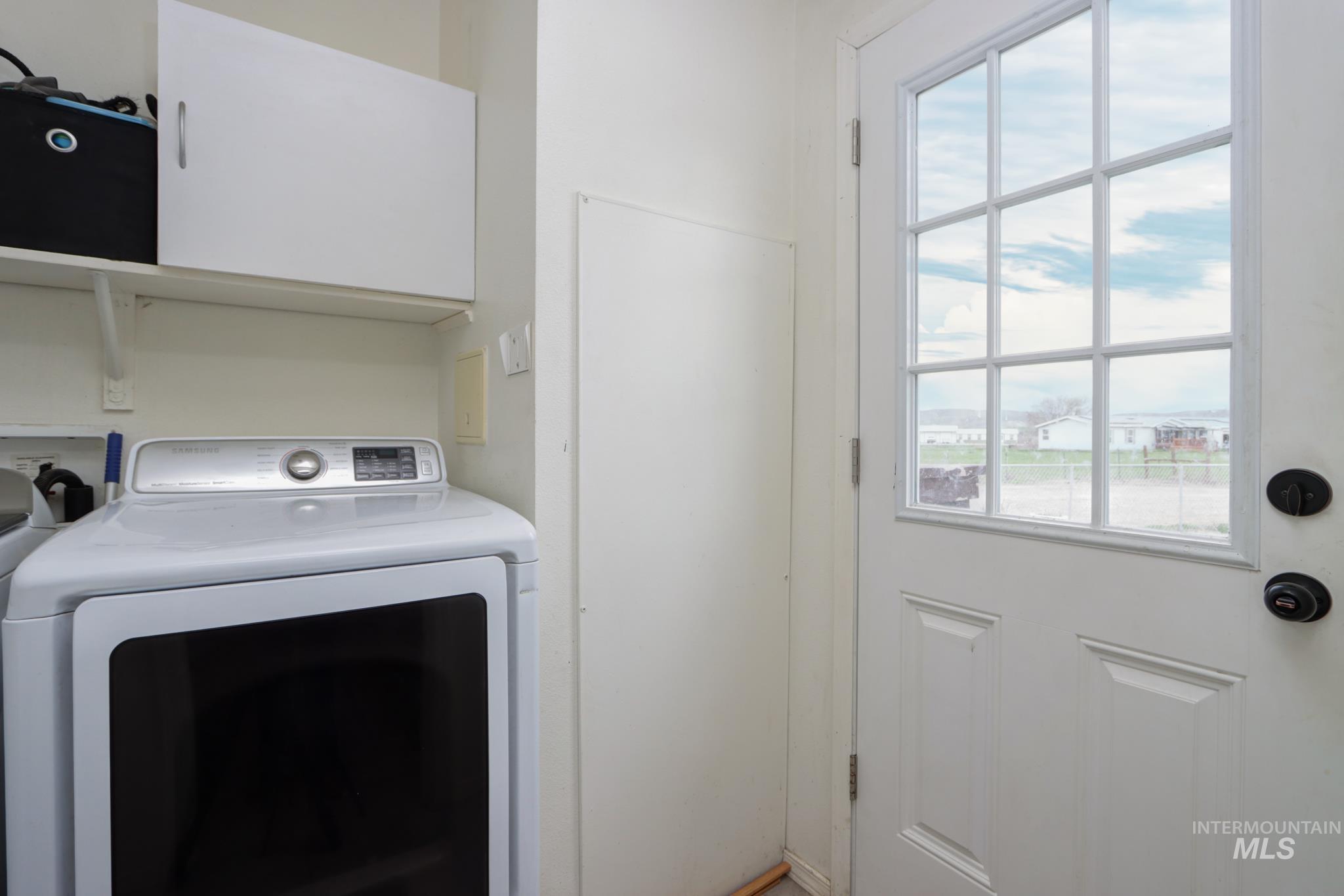 1583 Dustin Dr Property Photo 26
