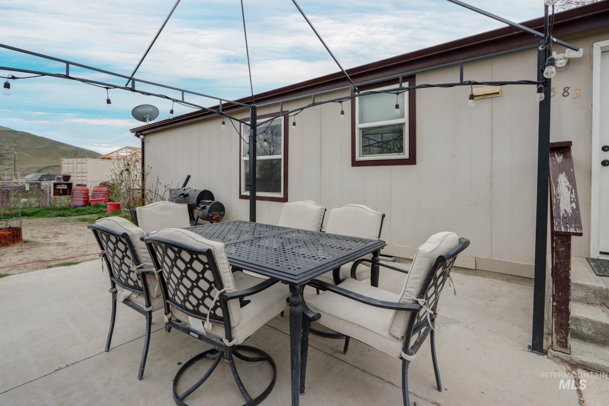 1583 Dustin Dr Property Photo 27