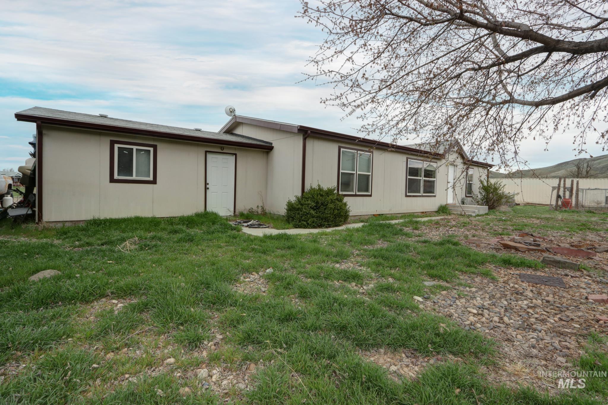 1583 Dustin Dr Property Photo 30