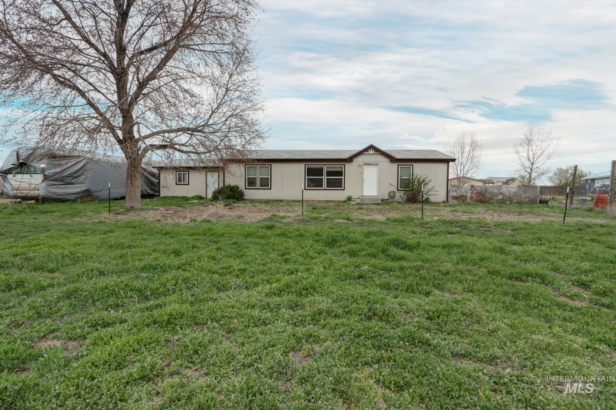 1583 Dustin Dr Property Photo 33