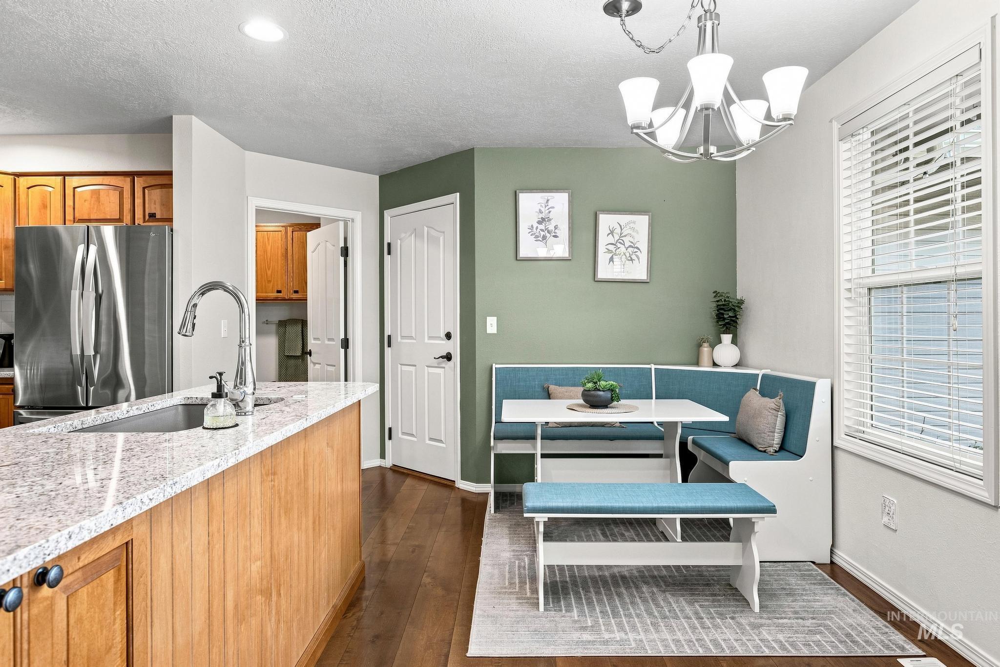 2851 N Camden Place Property Photo 15
