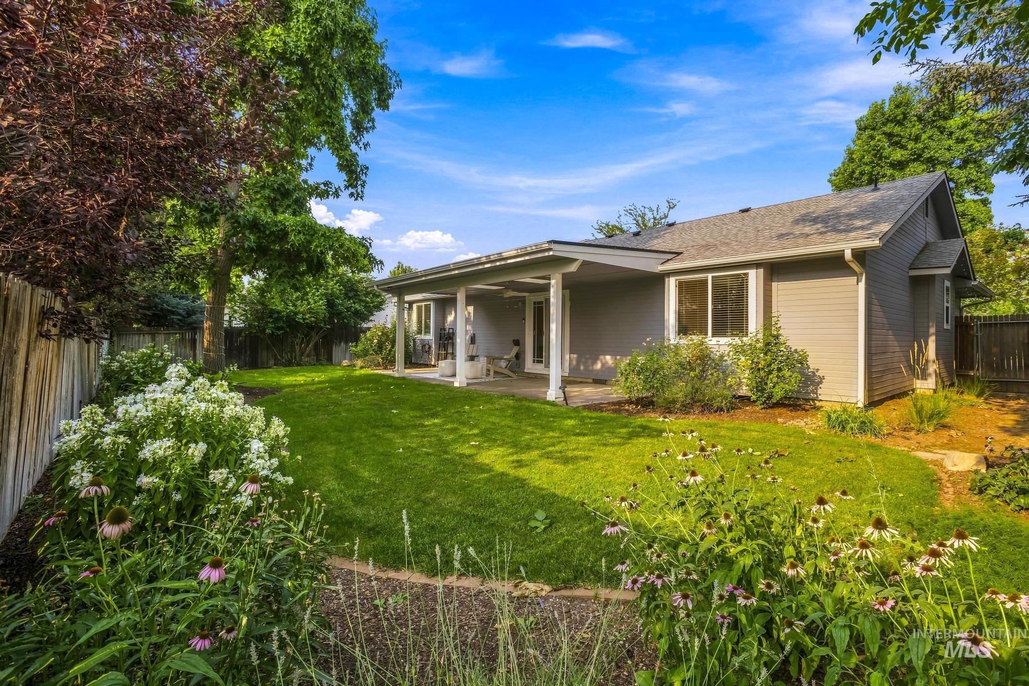 2851 N Camden Place Property Photo 30