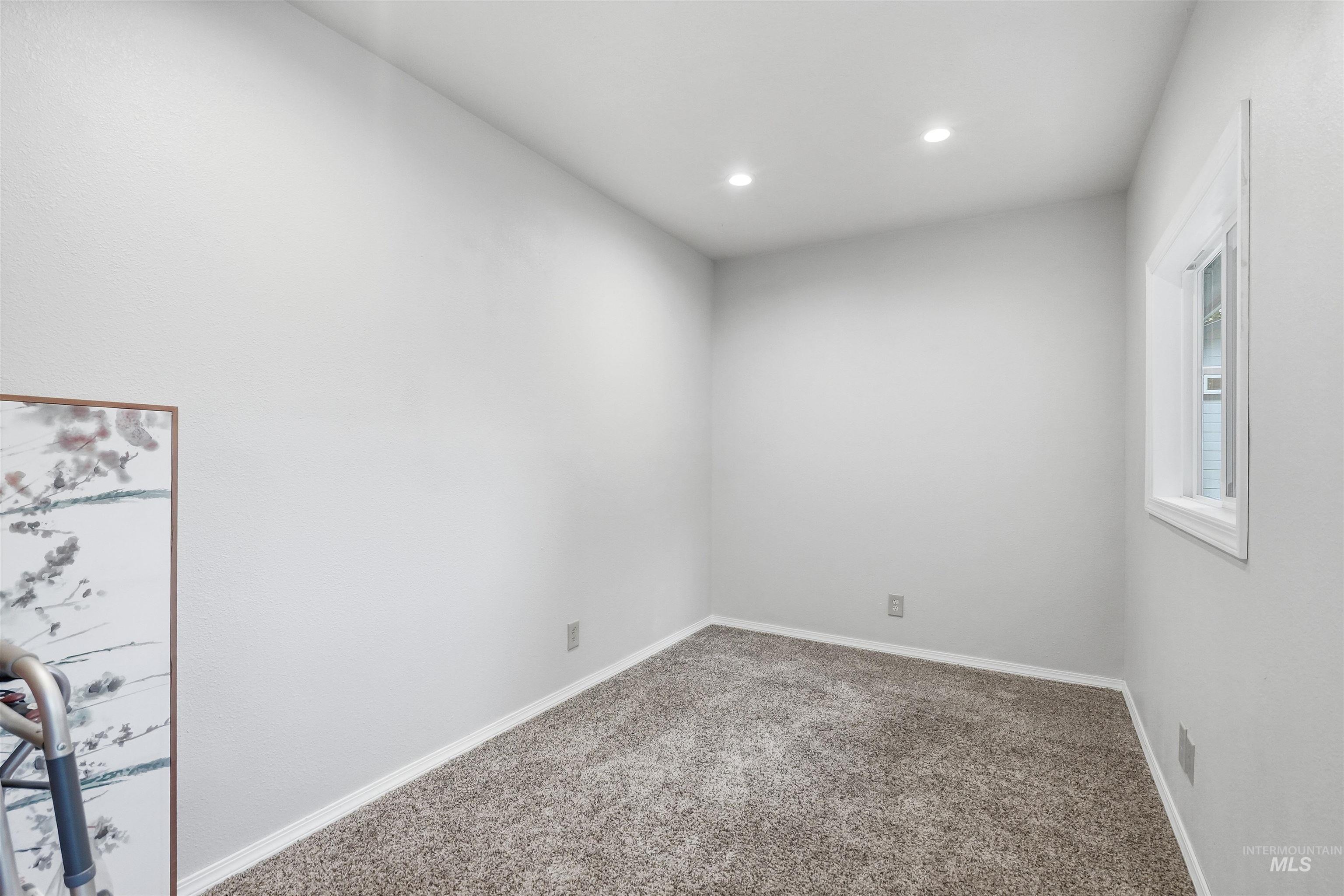1925 E Challis Dr Property Photo 38