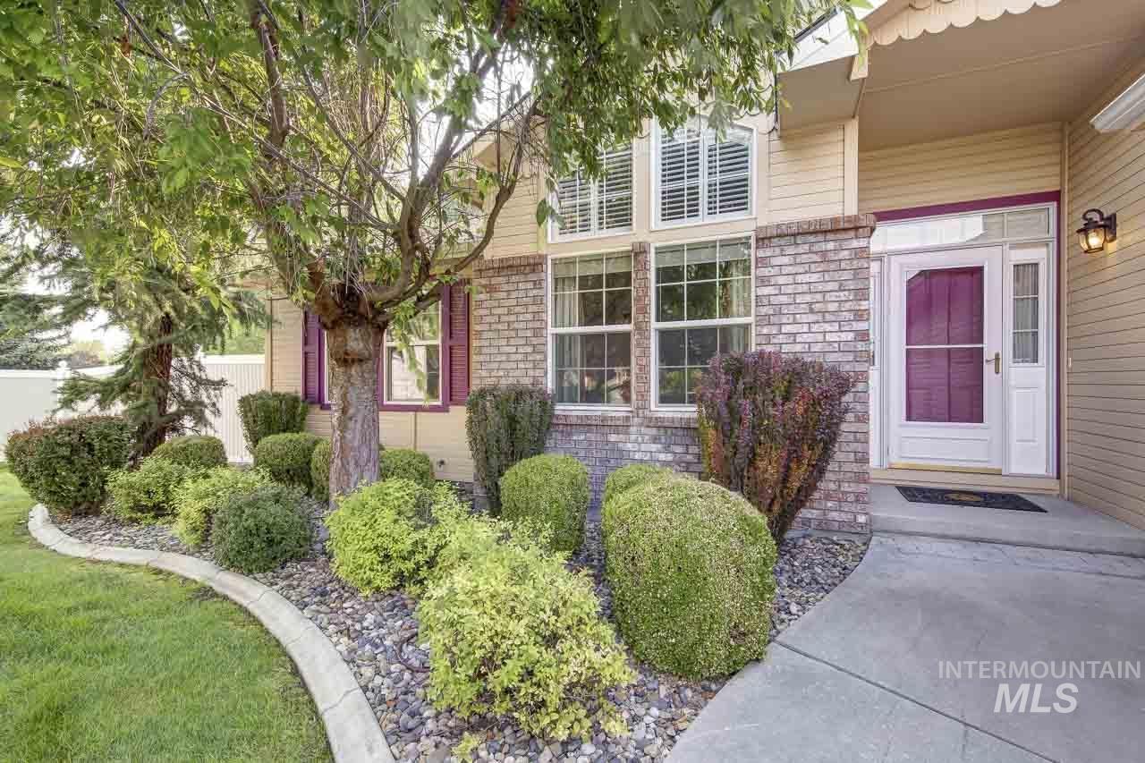 1409 S Middle Creek Ct Property Photo 2