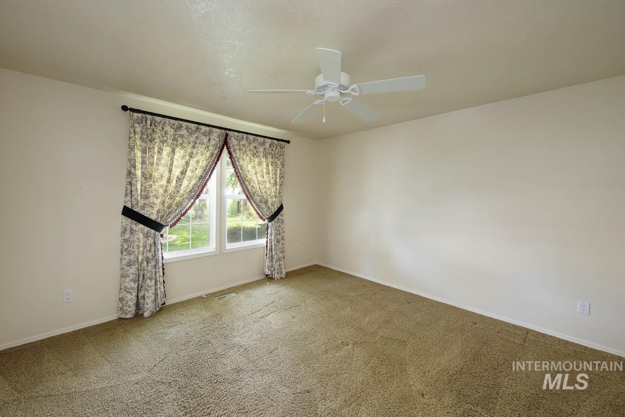 1409 S Middle Creek Ct Property Photo 28