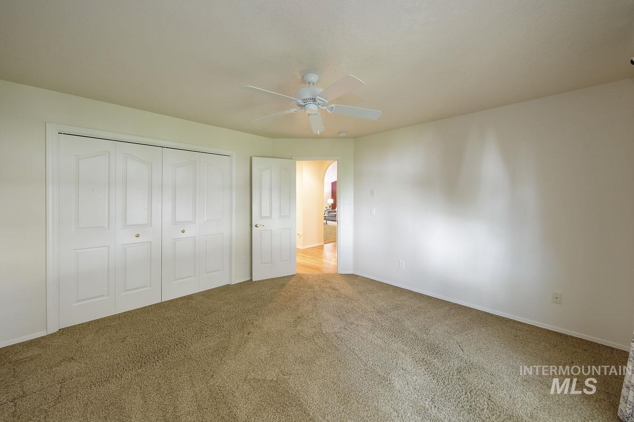 1409 S Middle Creek Ct Property Photo 30
