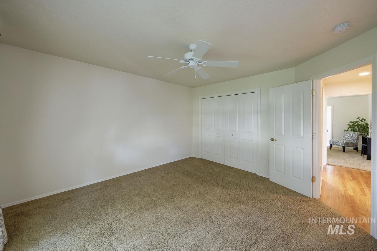 1409 S Middle Creek Ct Property Photo 31