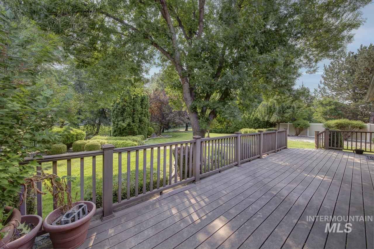 1409 S Middle Creek Ct Property Photo 41