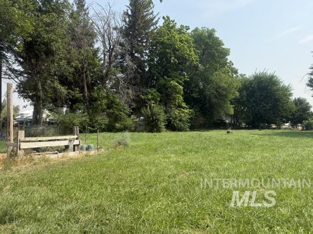 377 S Davis Rd Property Photo 6