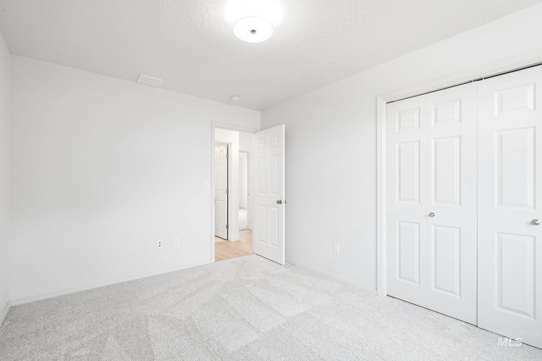 3218 S Jupiter Avenue Property Photo 31