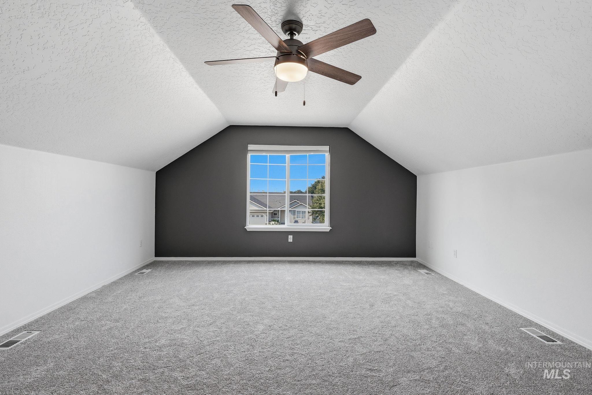 3218 S Jupiter Avenue Property Photo 37