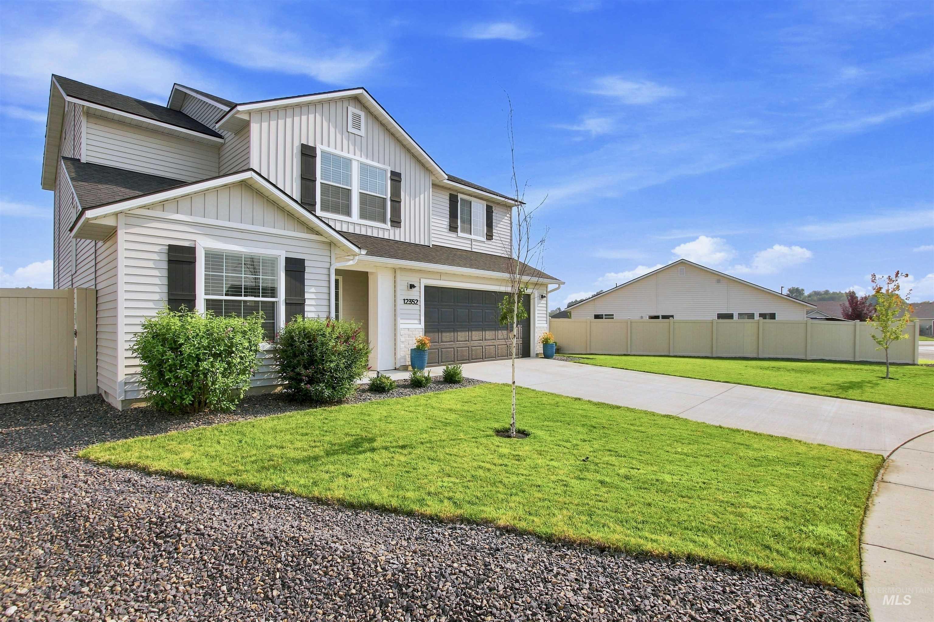 12352 Nantes Ct Property Photo 5