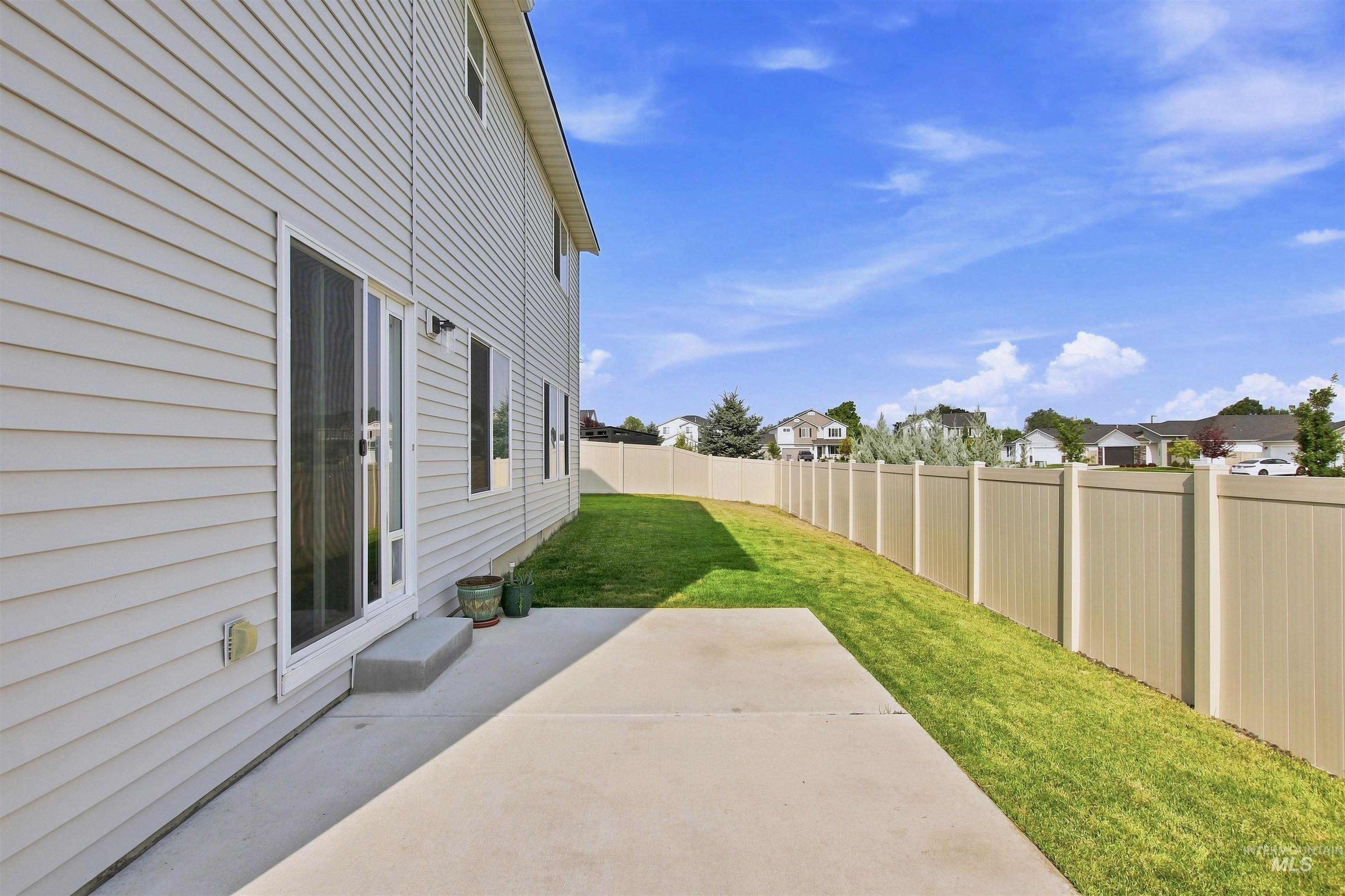 12352 Nantes Ct Property Photo 7