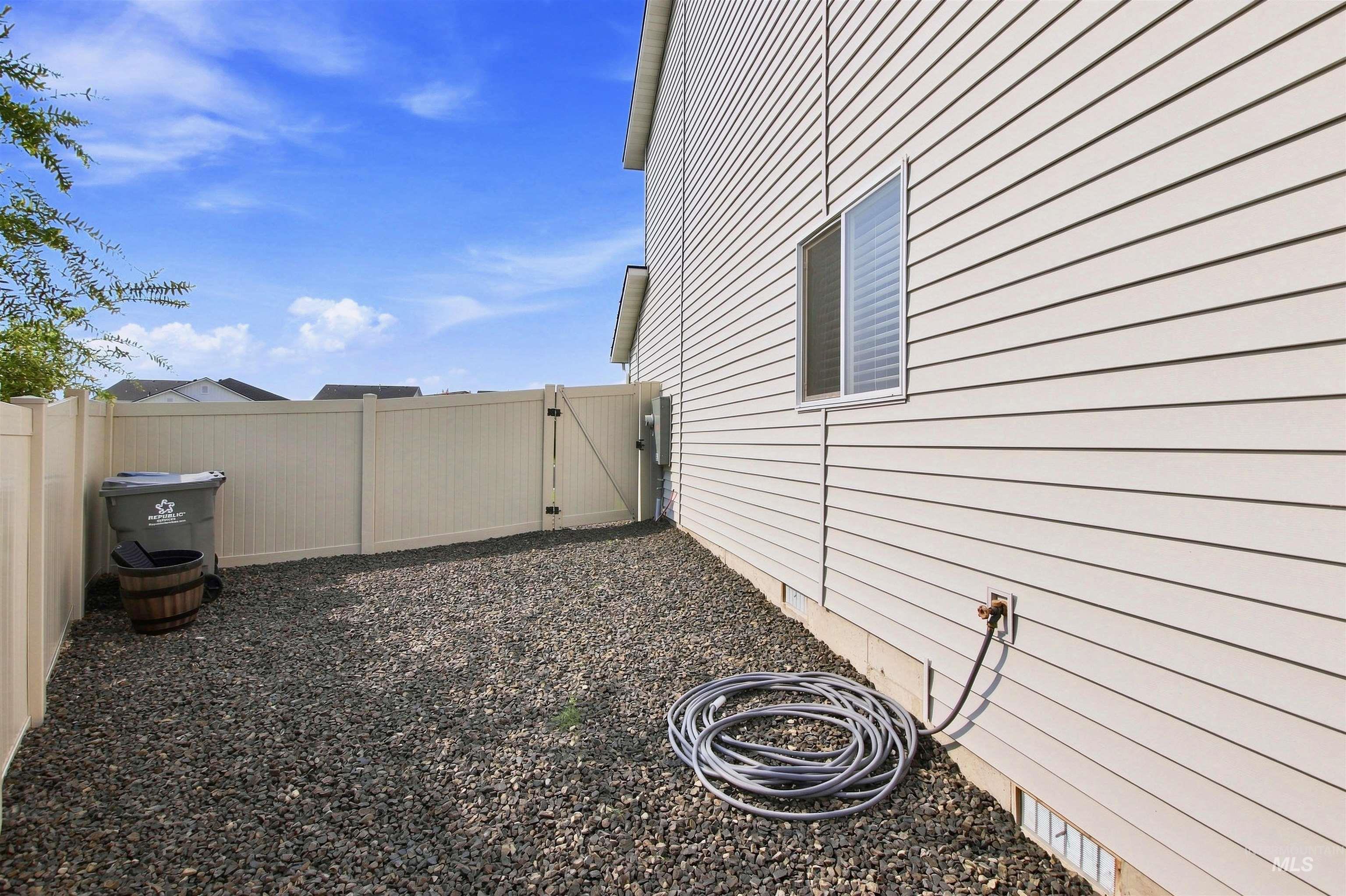 12352 Nantes Ct Property Photo 8