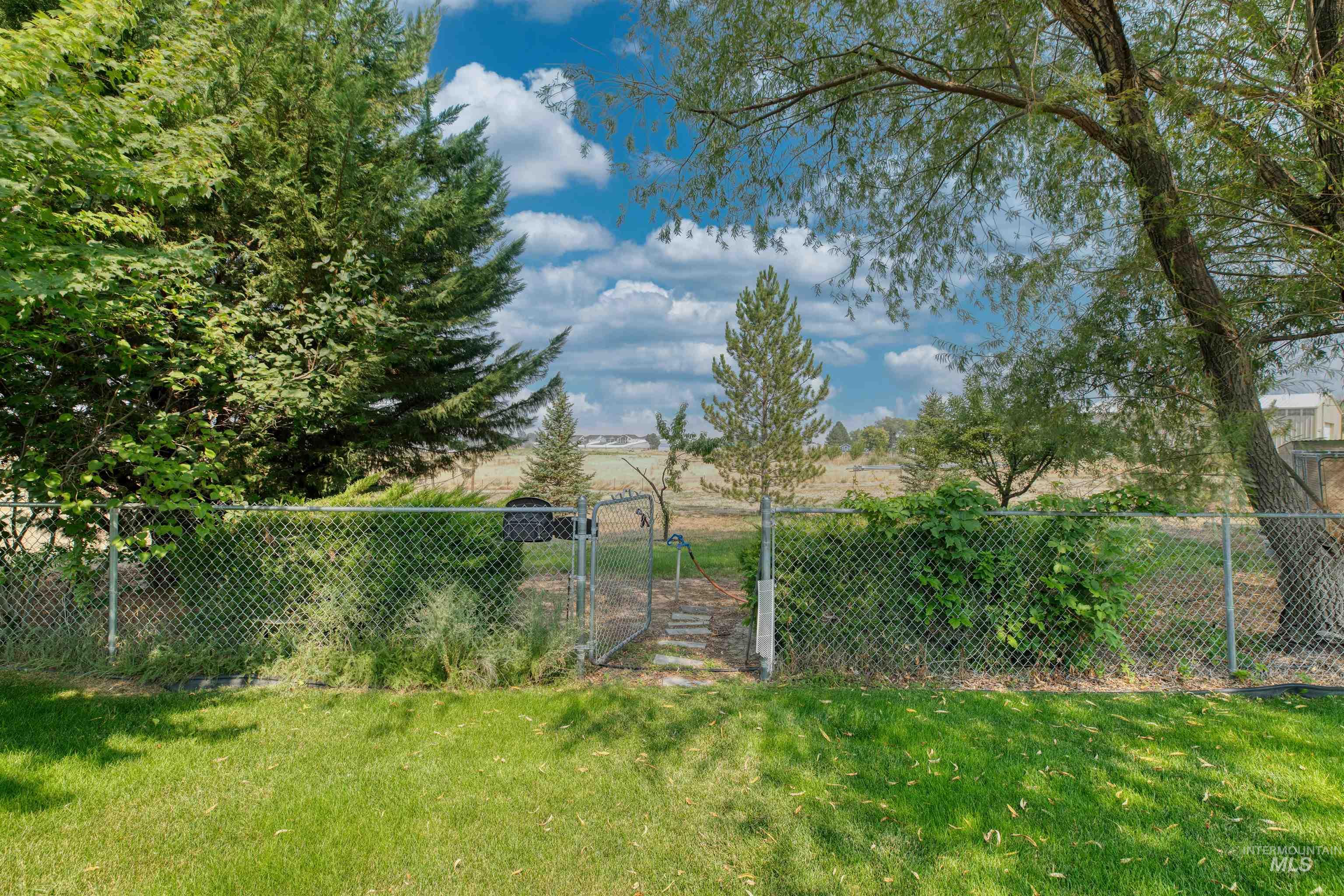 3295 Center Ave Property Photo 32