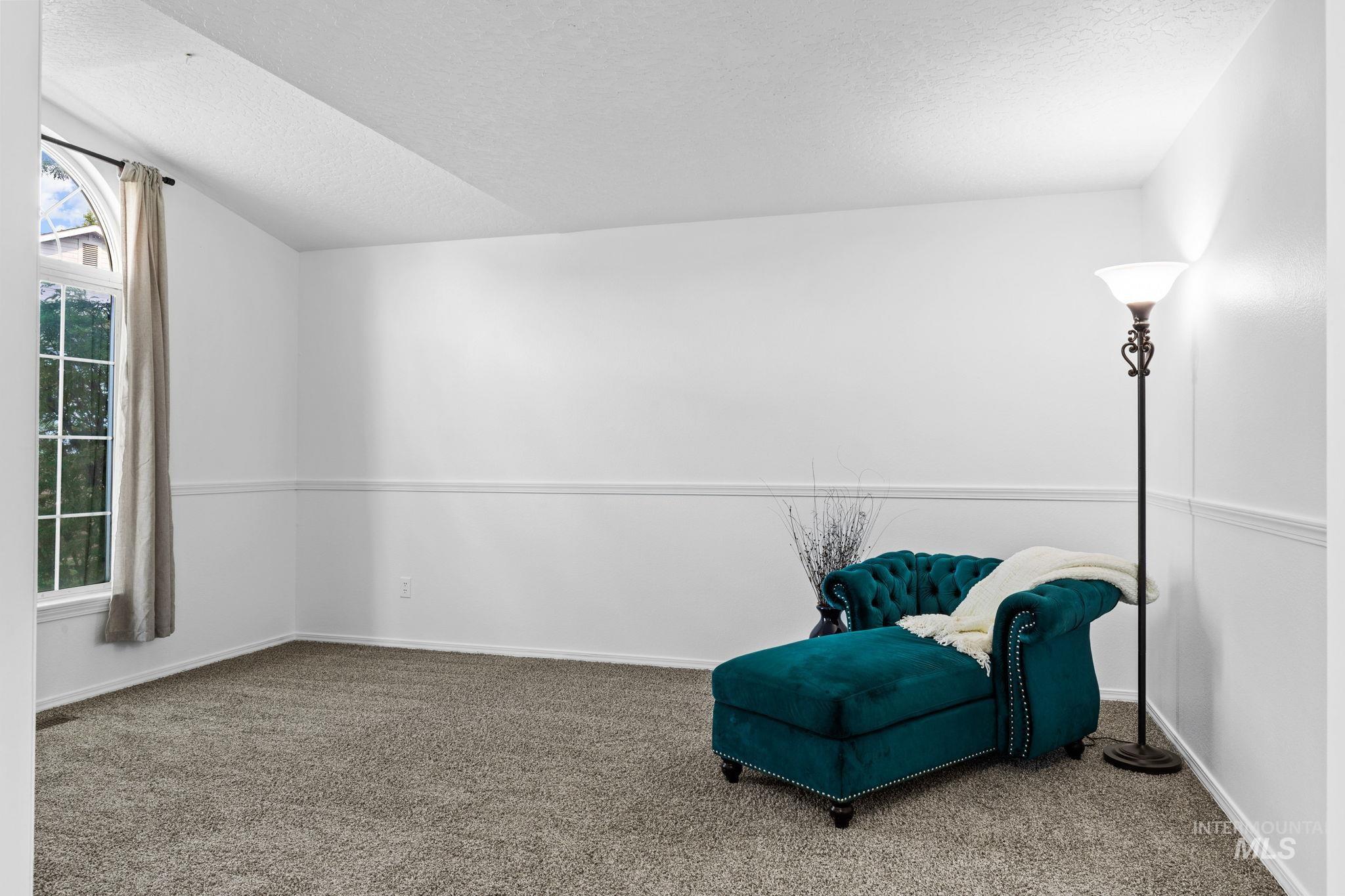 628 Norwood Property Photo 5