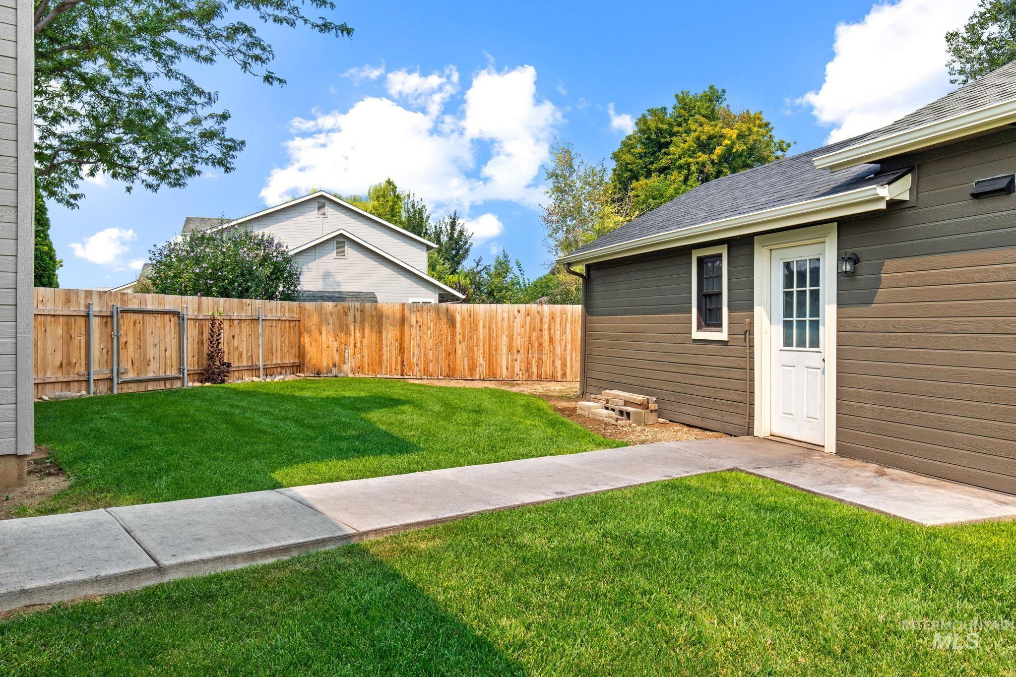 628 Norwood Property Photo 32