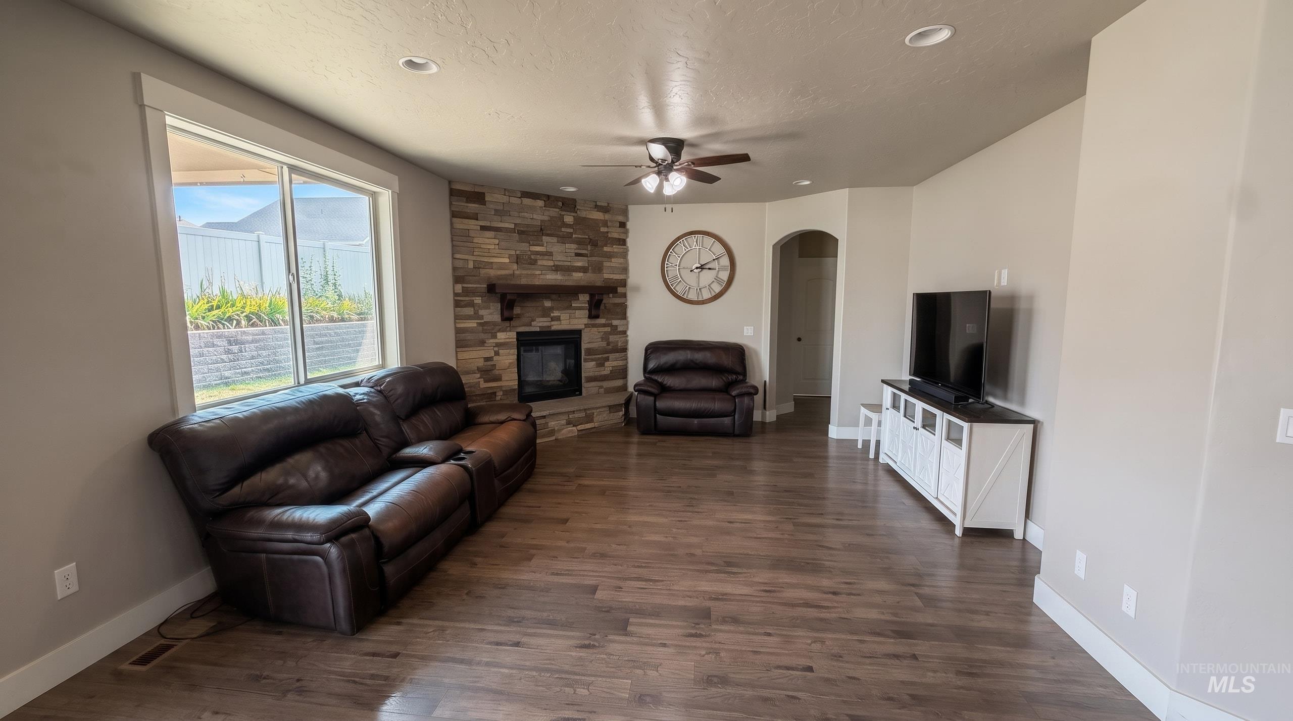 11127 W Troyer Dr Property Photo 8