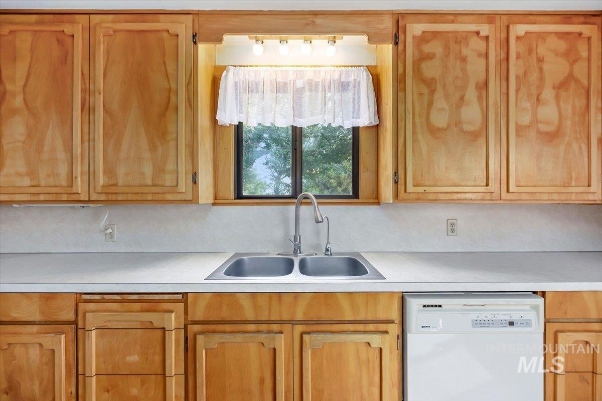 3395 N 3400 E Property Photo 16