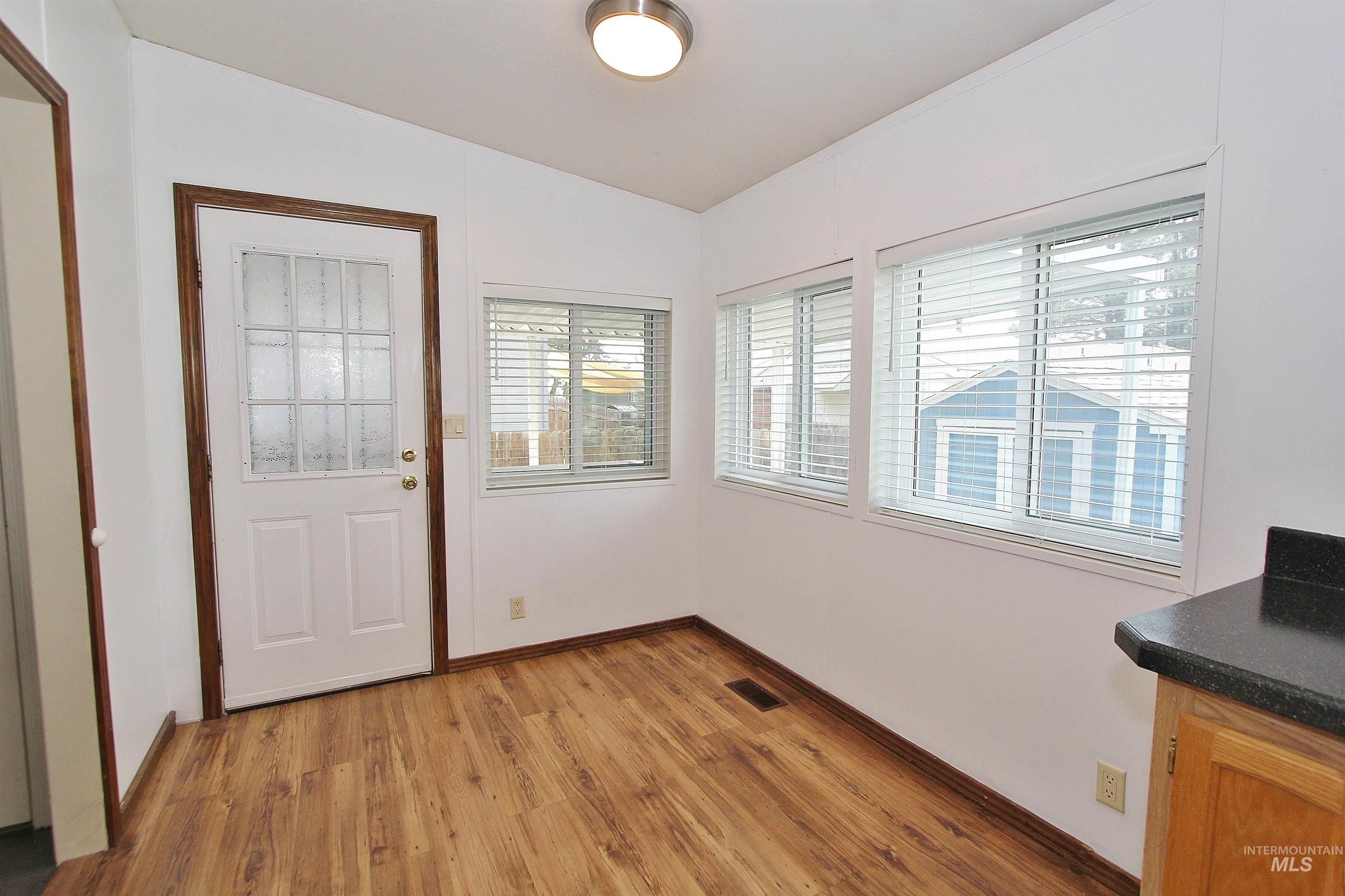 5153 W Cody Ln. Property Photo 10