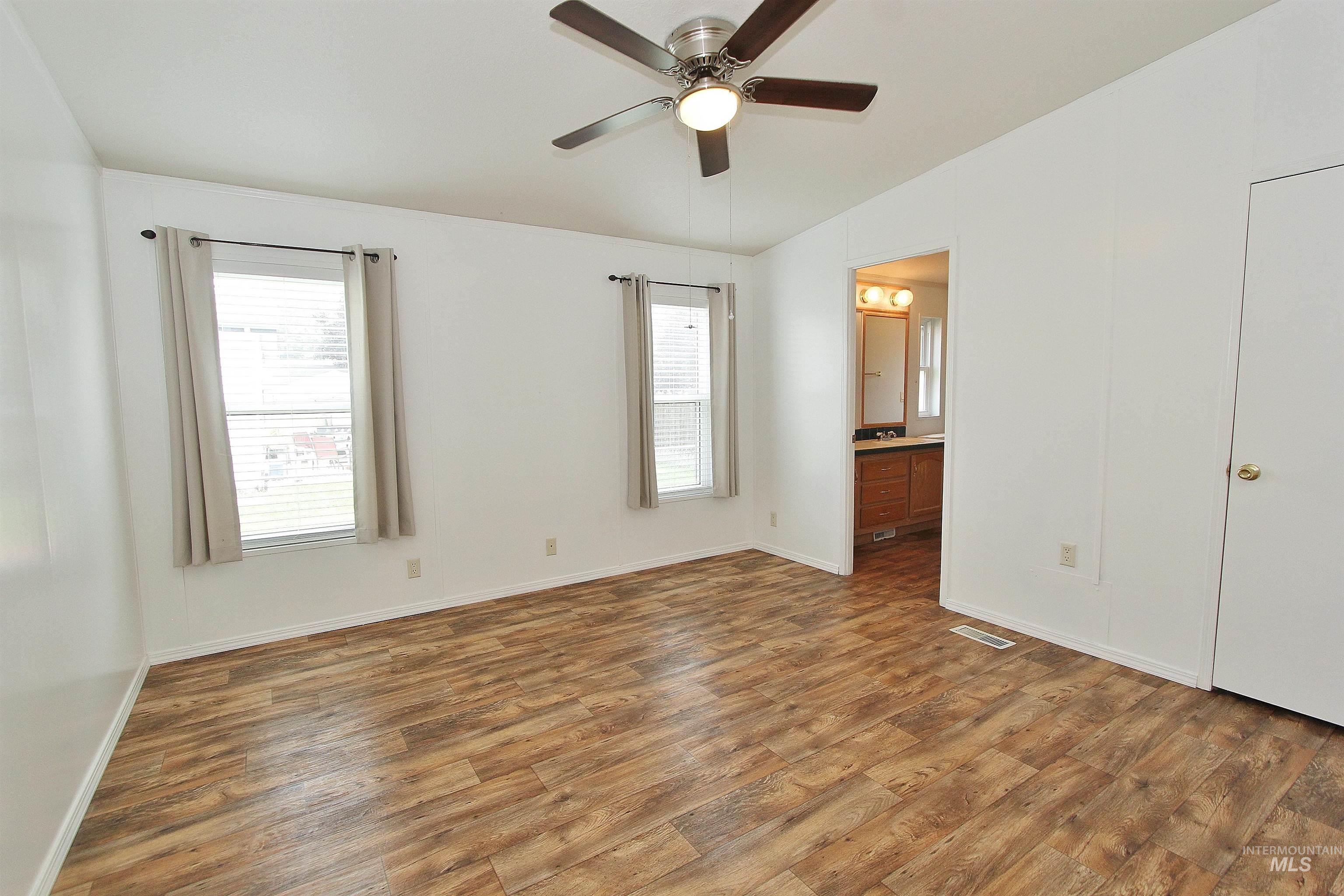 5153 W Cody Ln. Property Photo 12
