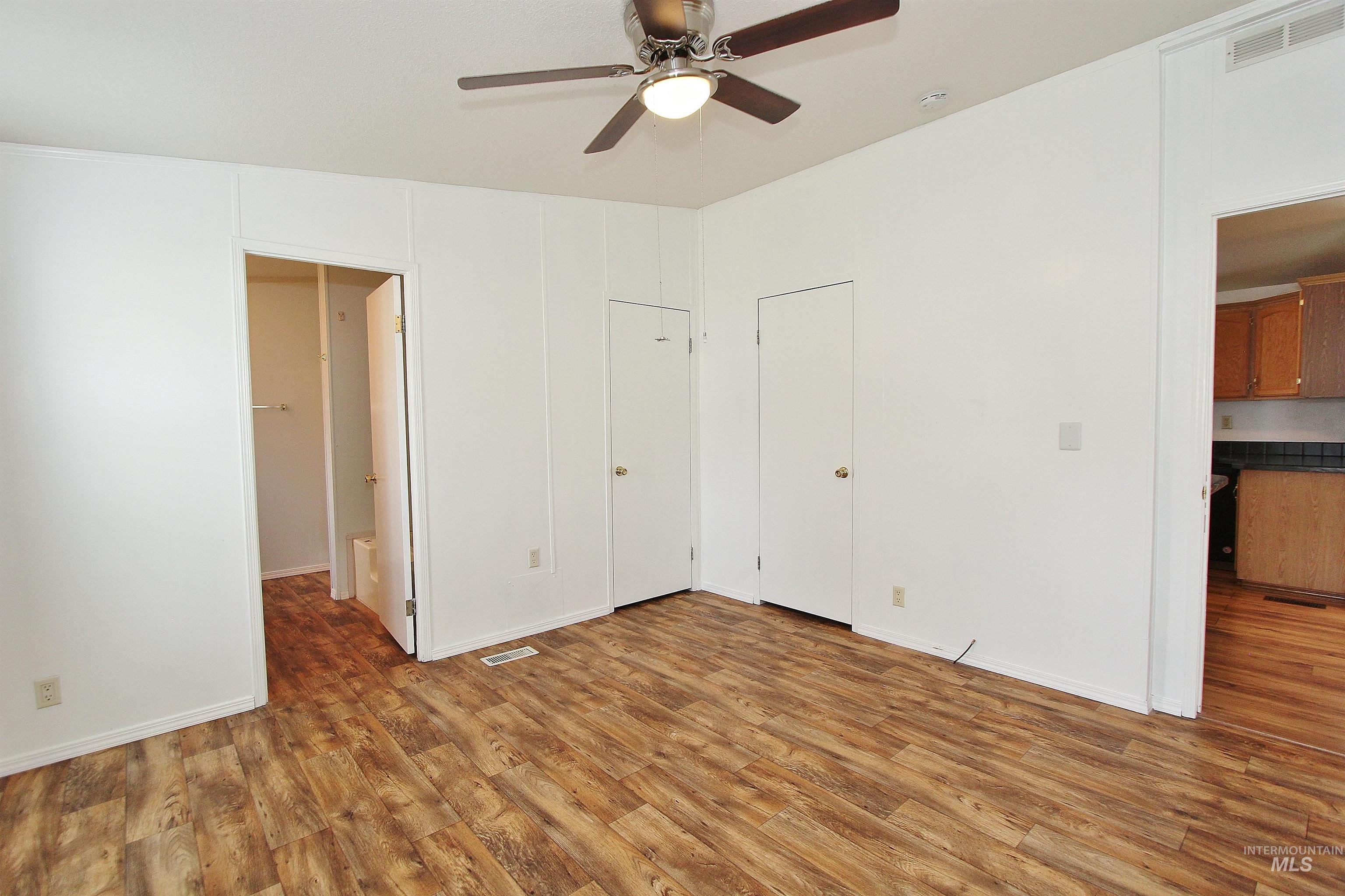 5153 W Cody Ln. Property Photo 13