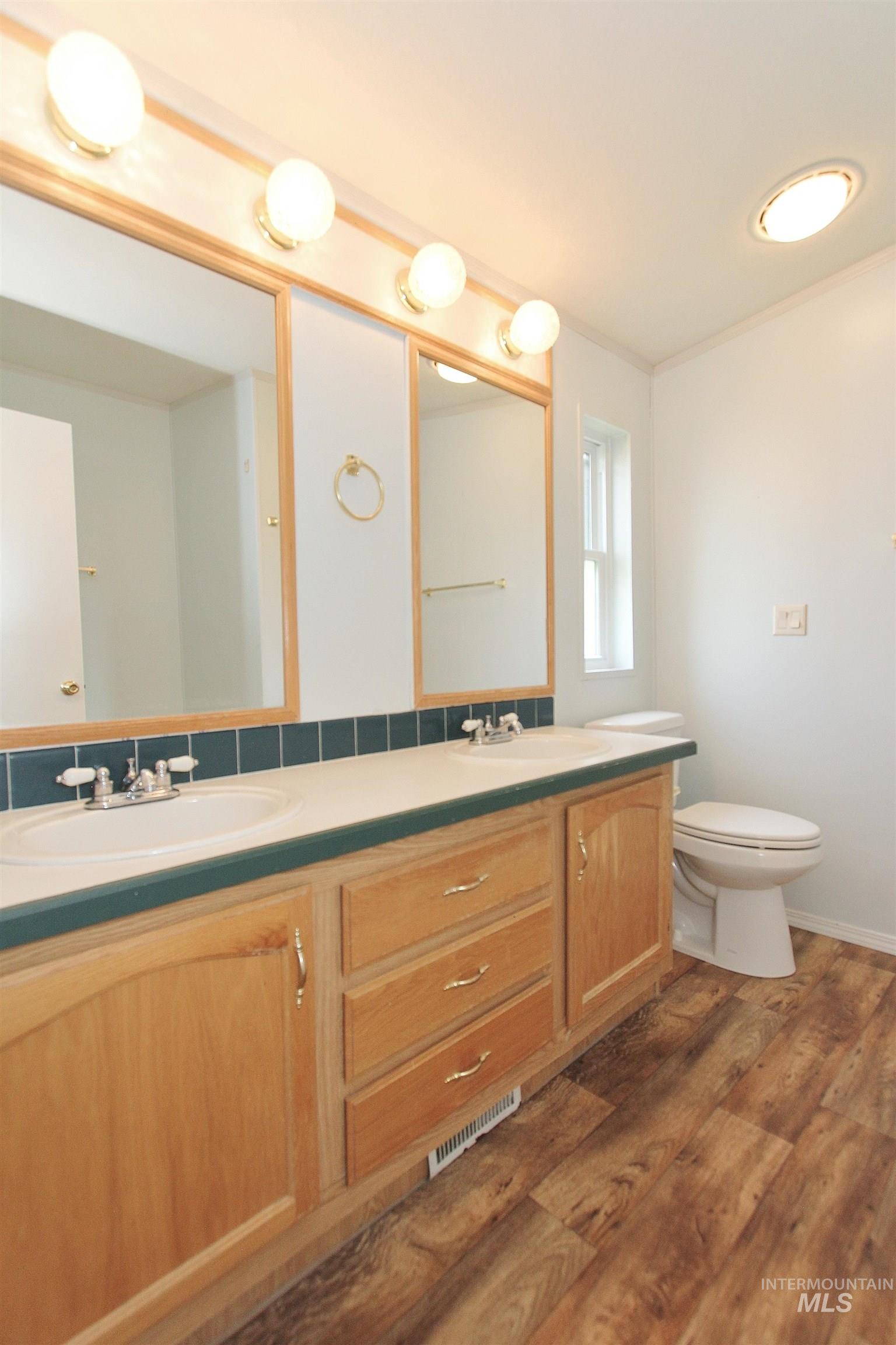 5153 W Cody Ln. Property Photo 14