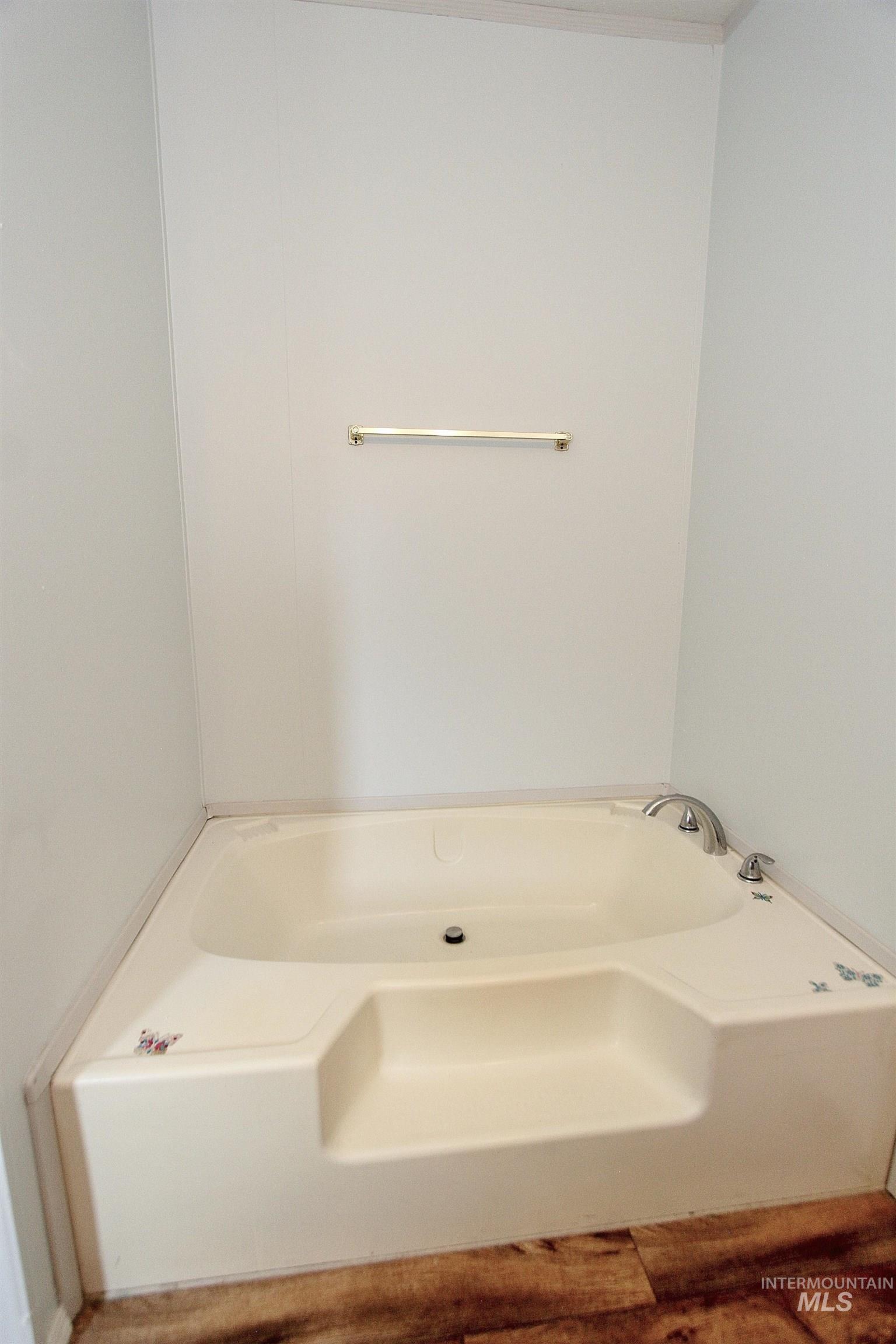 5153 W Cody Ln. Property Photo 15