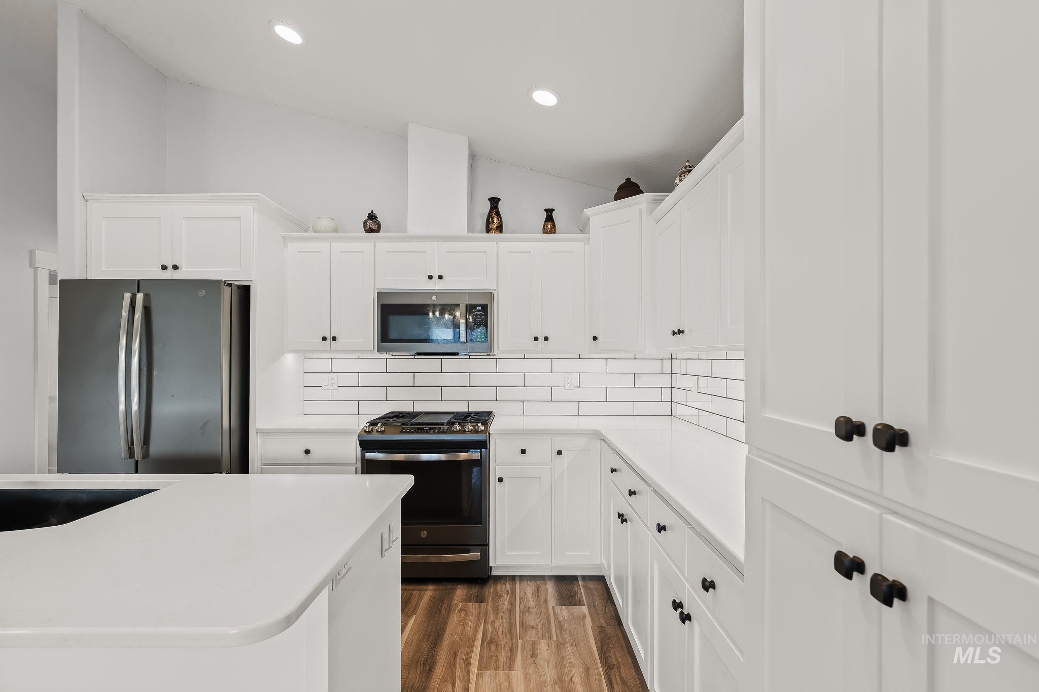 3215 Parkridge Way Property Photo 14